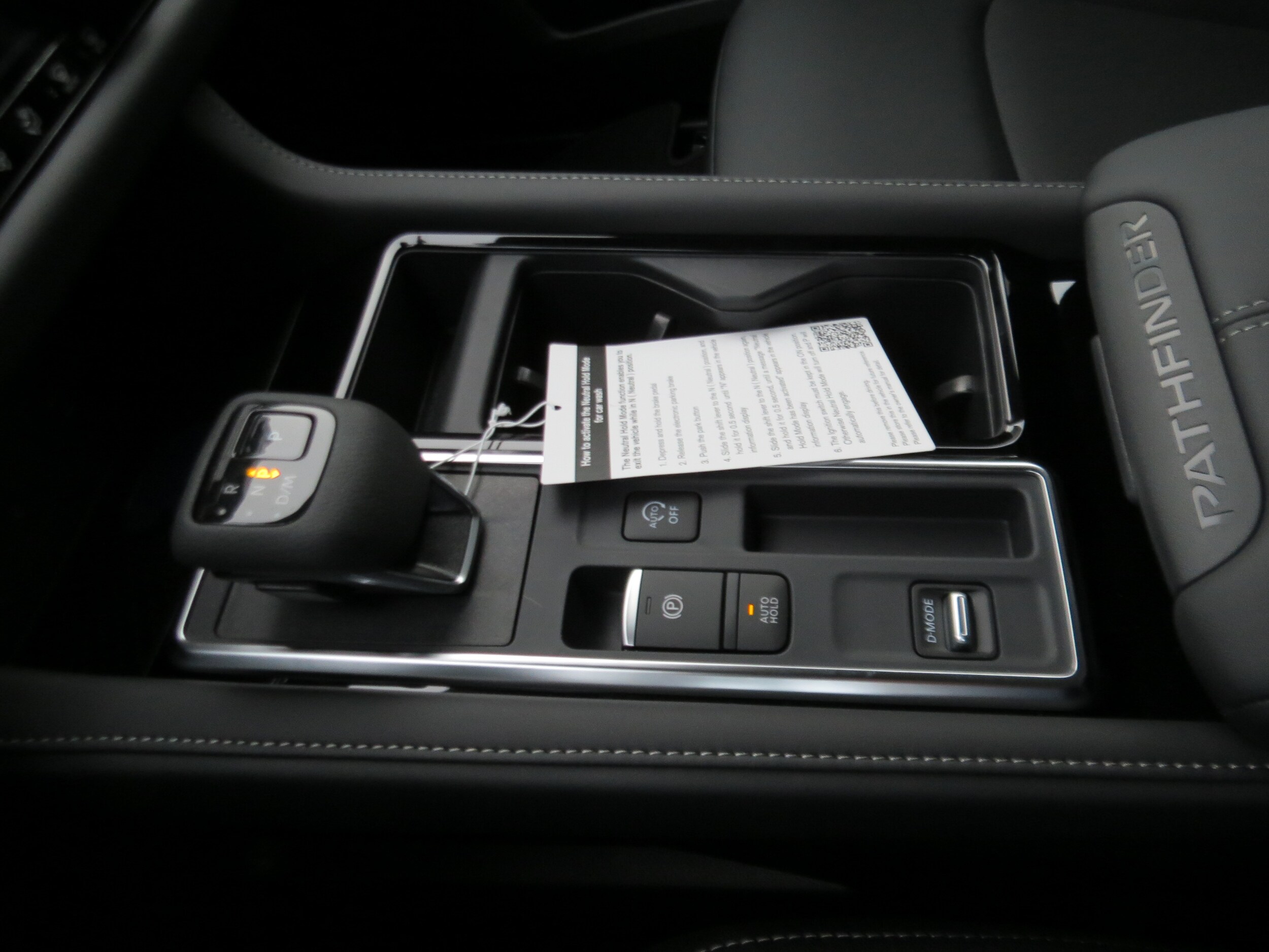 2026 Nissan Pathfinder SL Everest White Pearl Tricoat at Griffin Nissan