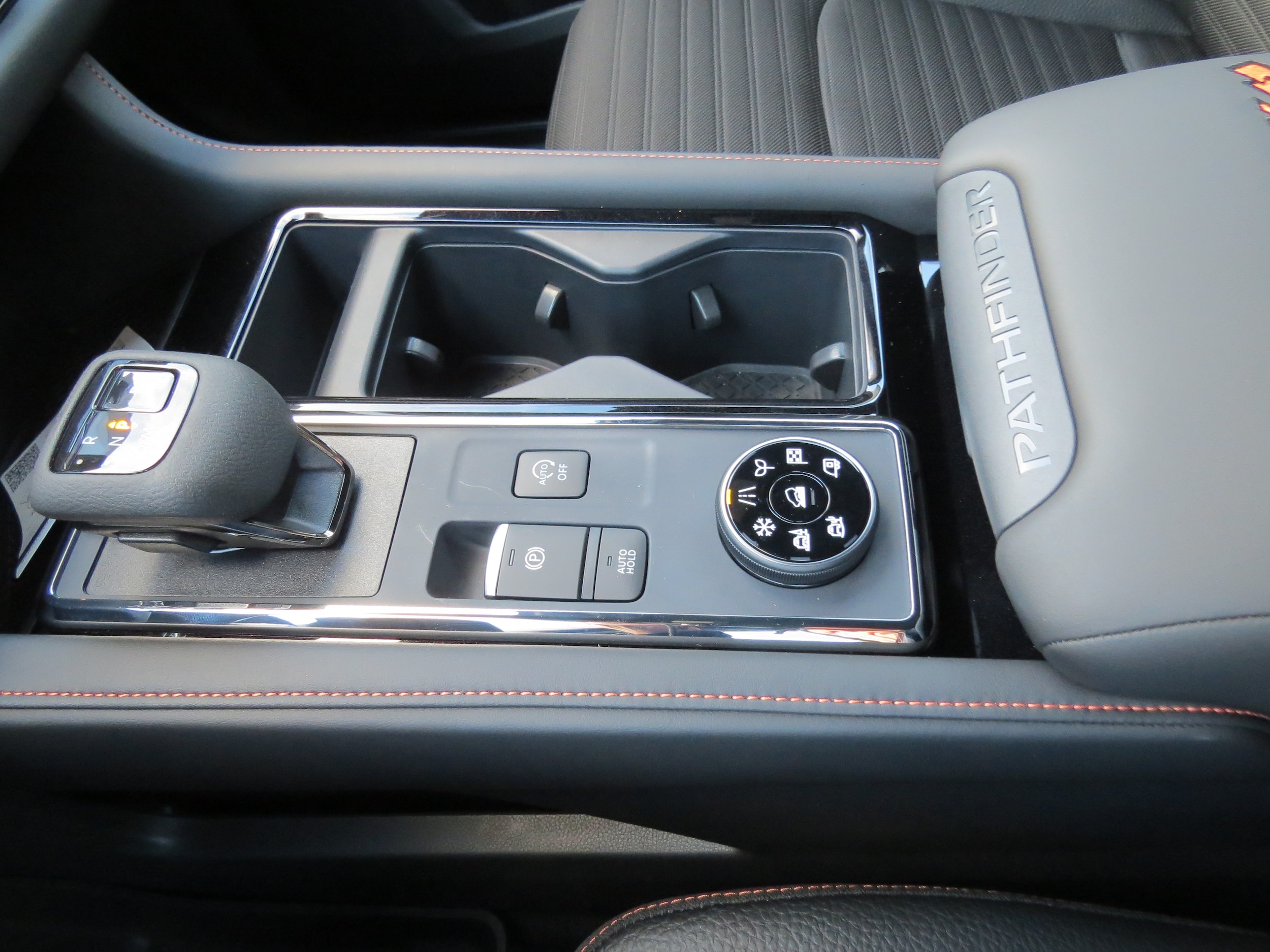 2025 Nissan Pathfinder Rock Creek Two-Tone Boulder Gray Pearl   Super Black at Griffin Nissan