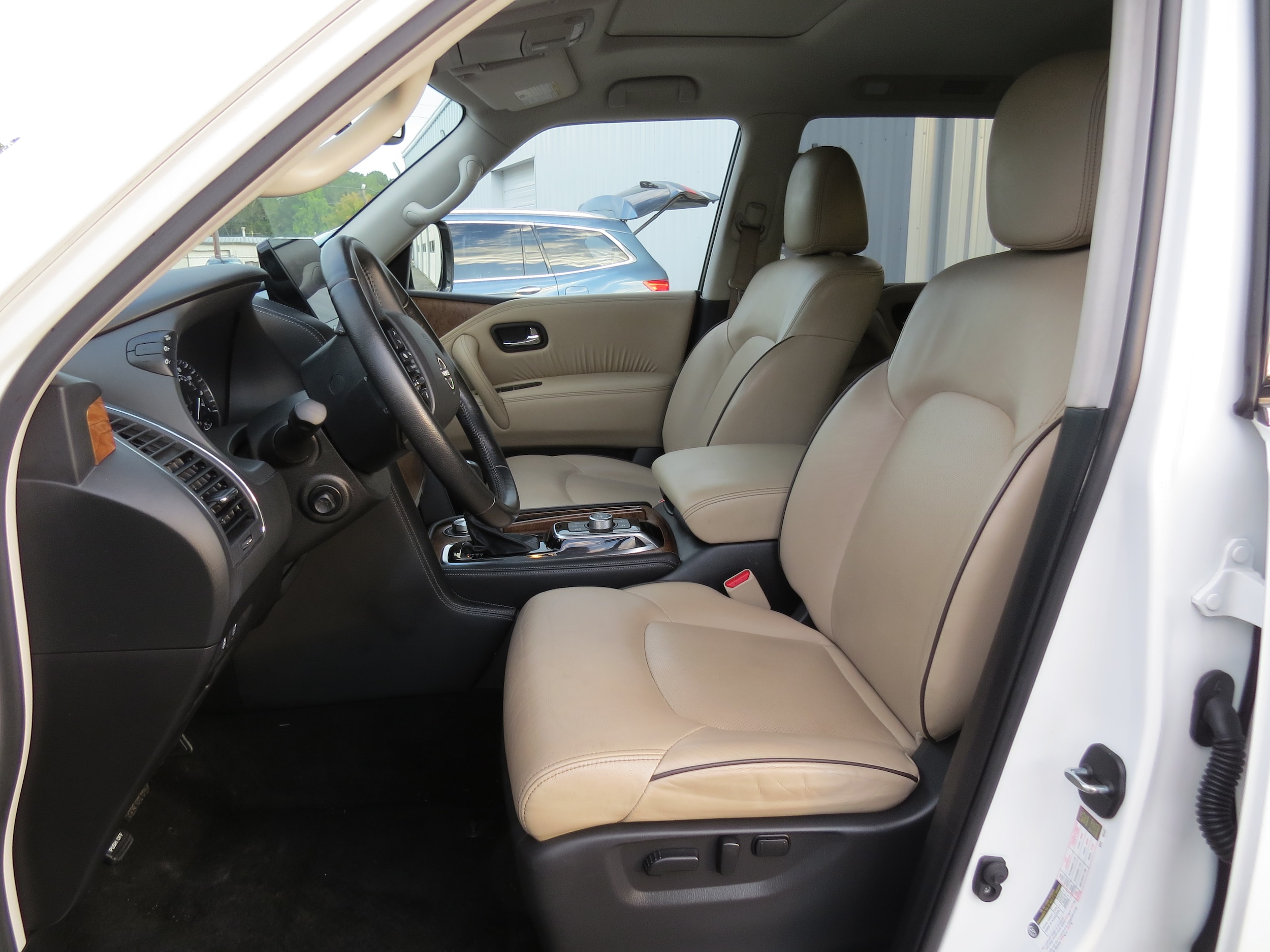 2023 Nissan Armada SL Aspen White Tricoat at Griffin Nissan