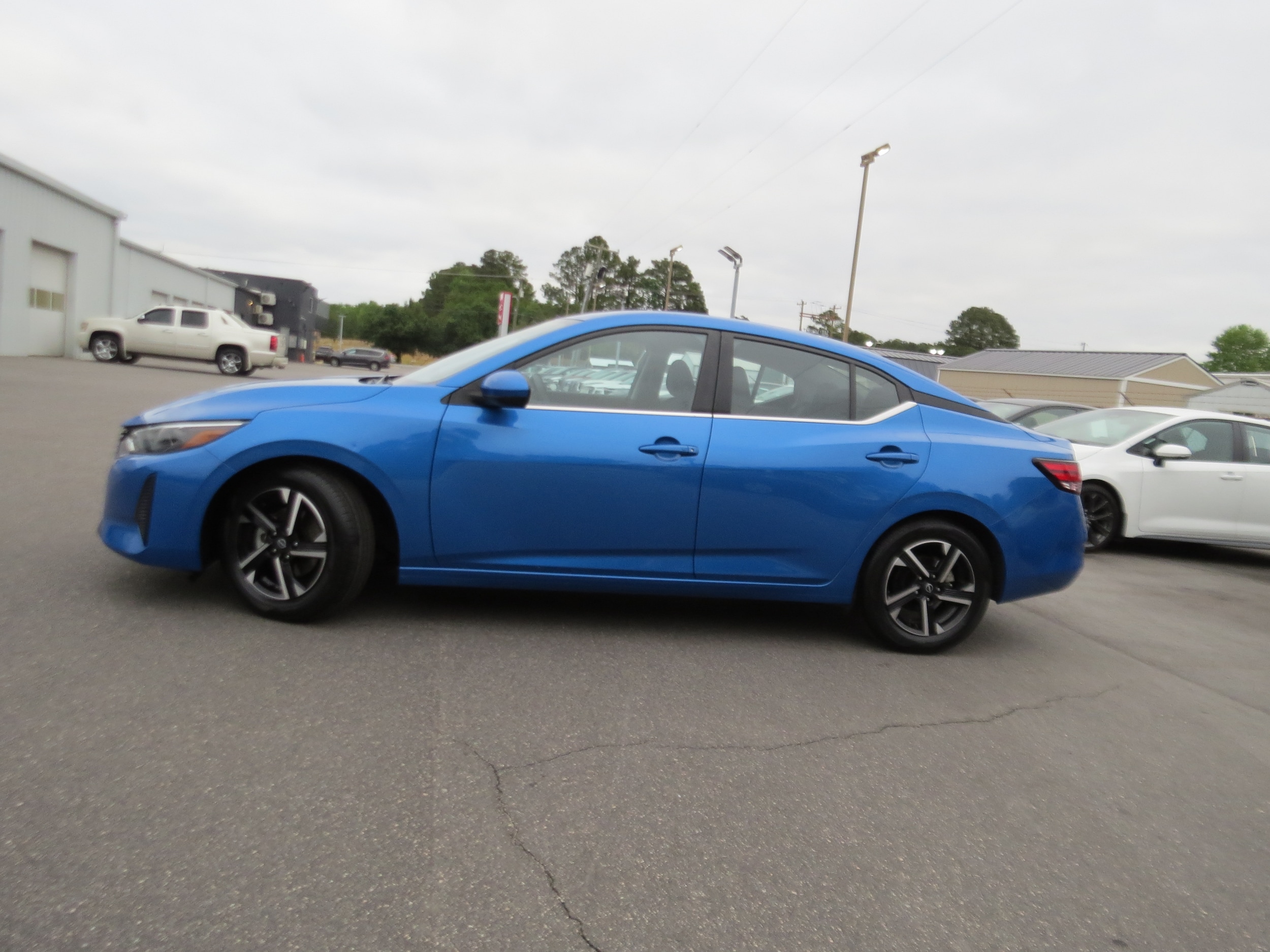 2025 Nissan Sentra SV Electric Blue Metallic at Griffin CDJR