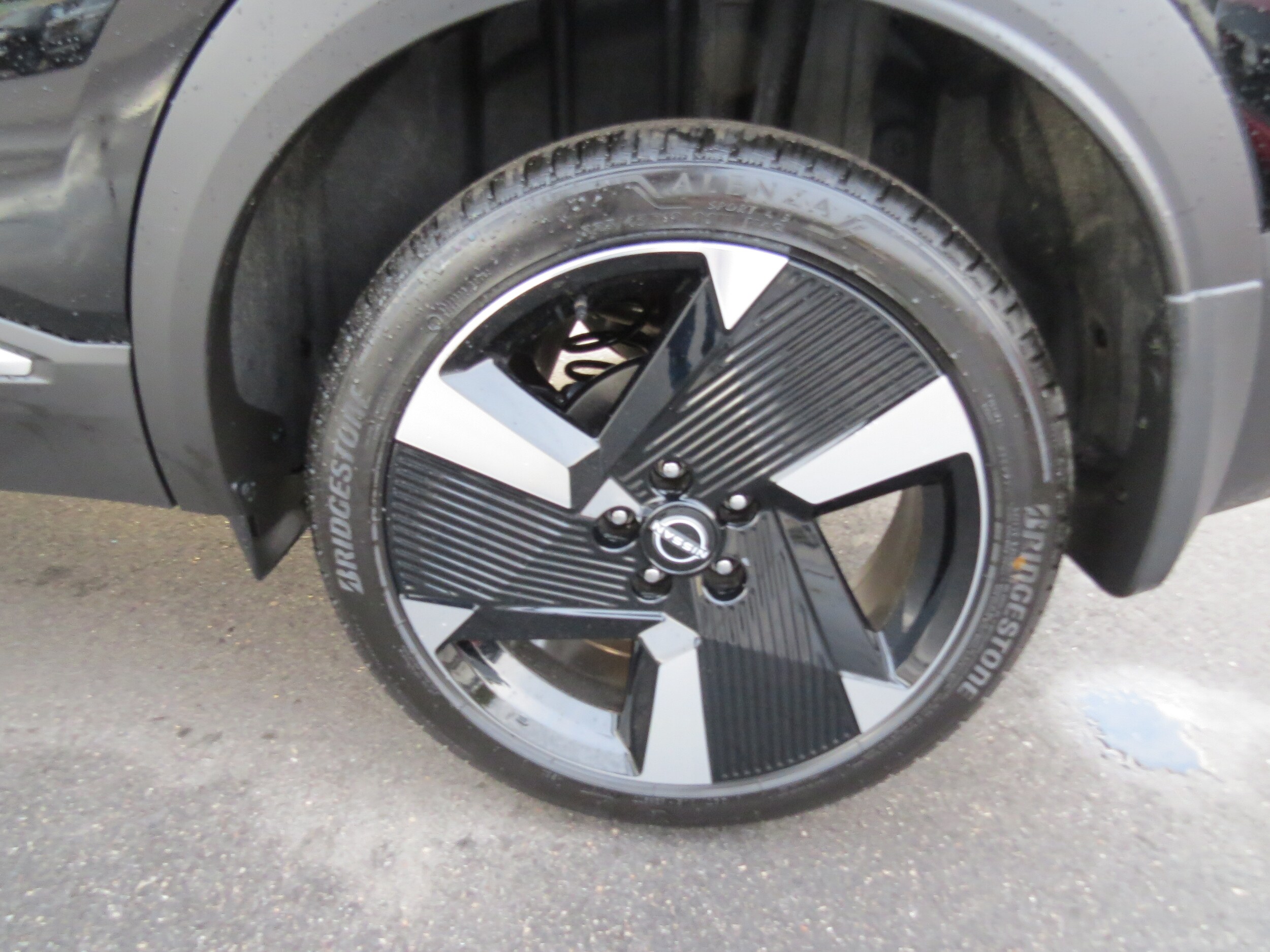 2026 Nissan Kicks SR - 9