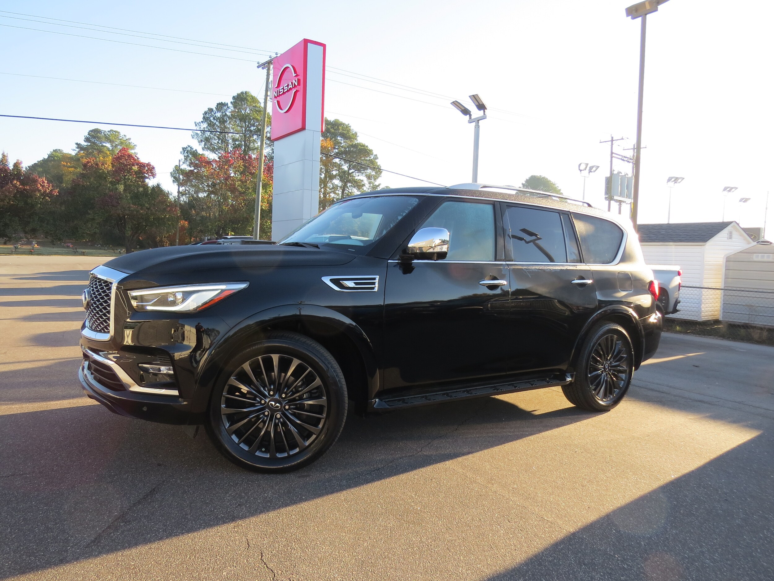 2022 Infiniti QX80 Sensory photo 2