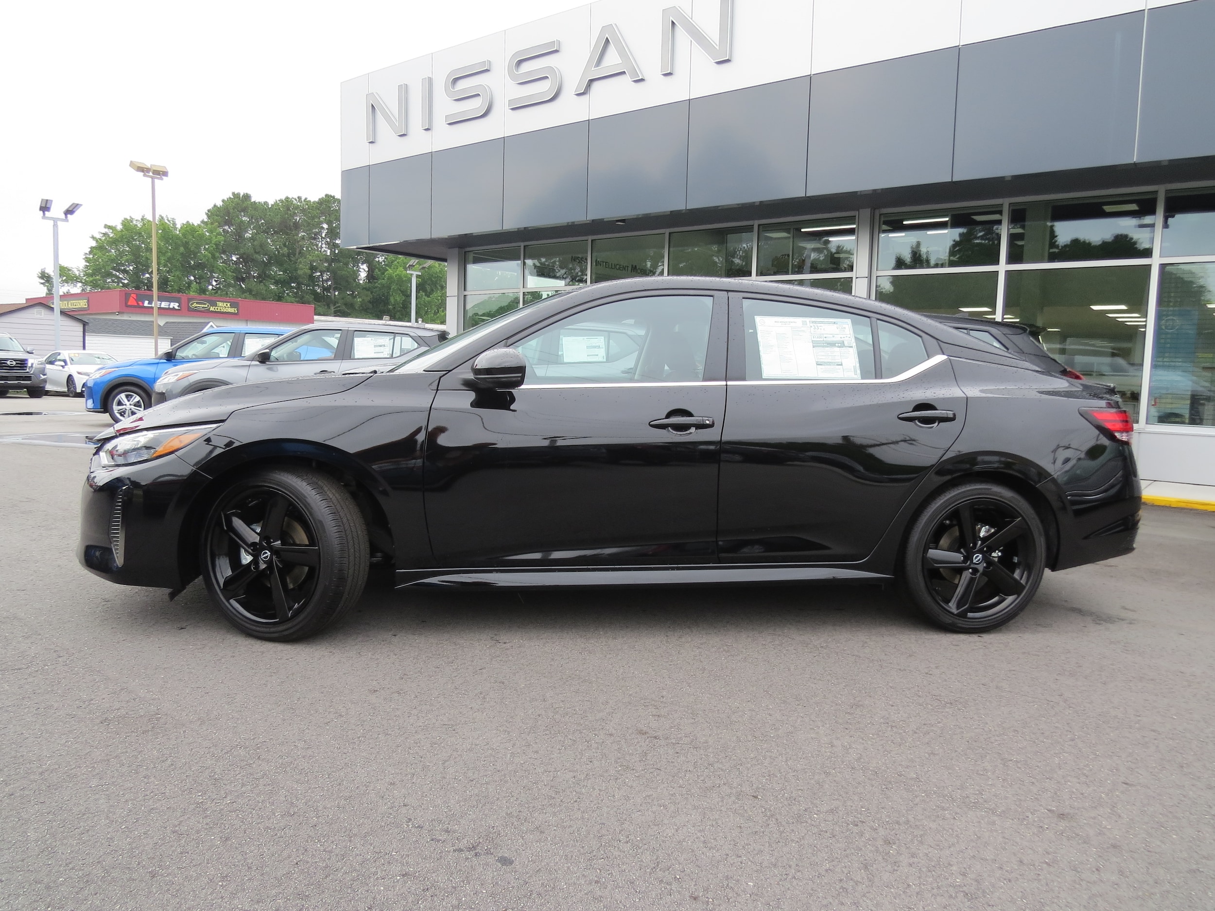 2025 Nissan Sentra SR Super Black at Griffin Nissan