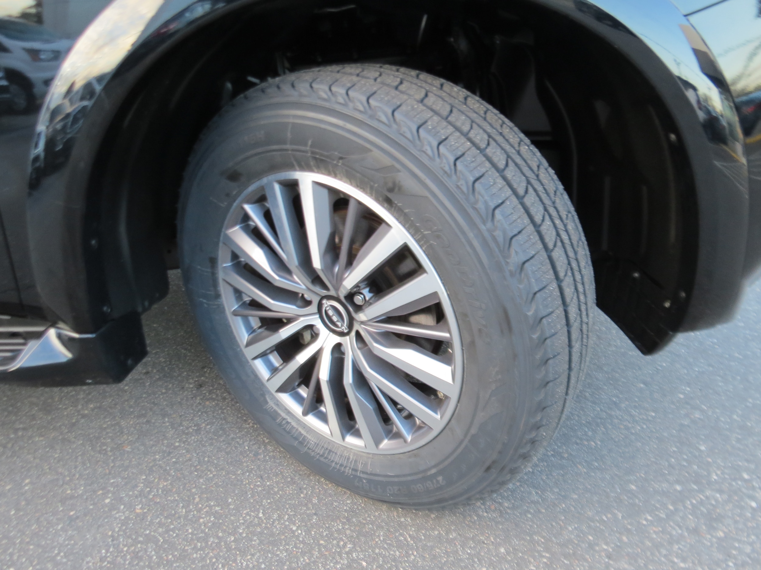 2024 Nissan Armada SL - 8