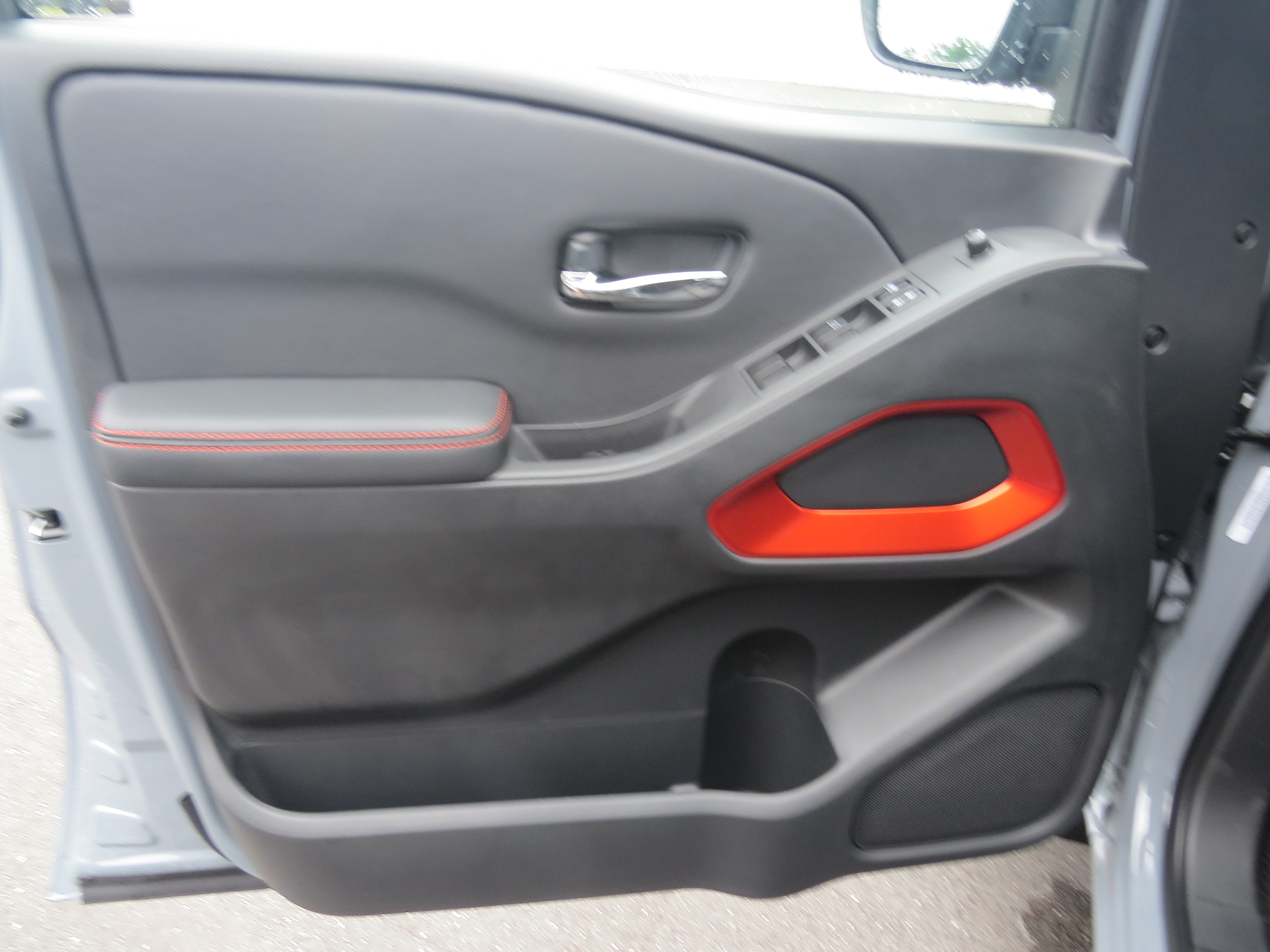 2025 Nissan Frontier PRO-X Gun Metallic at Griffin Nissan