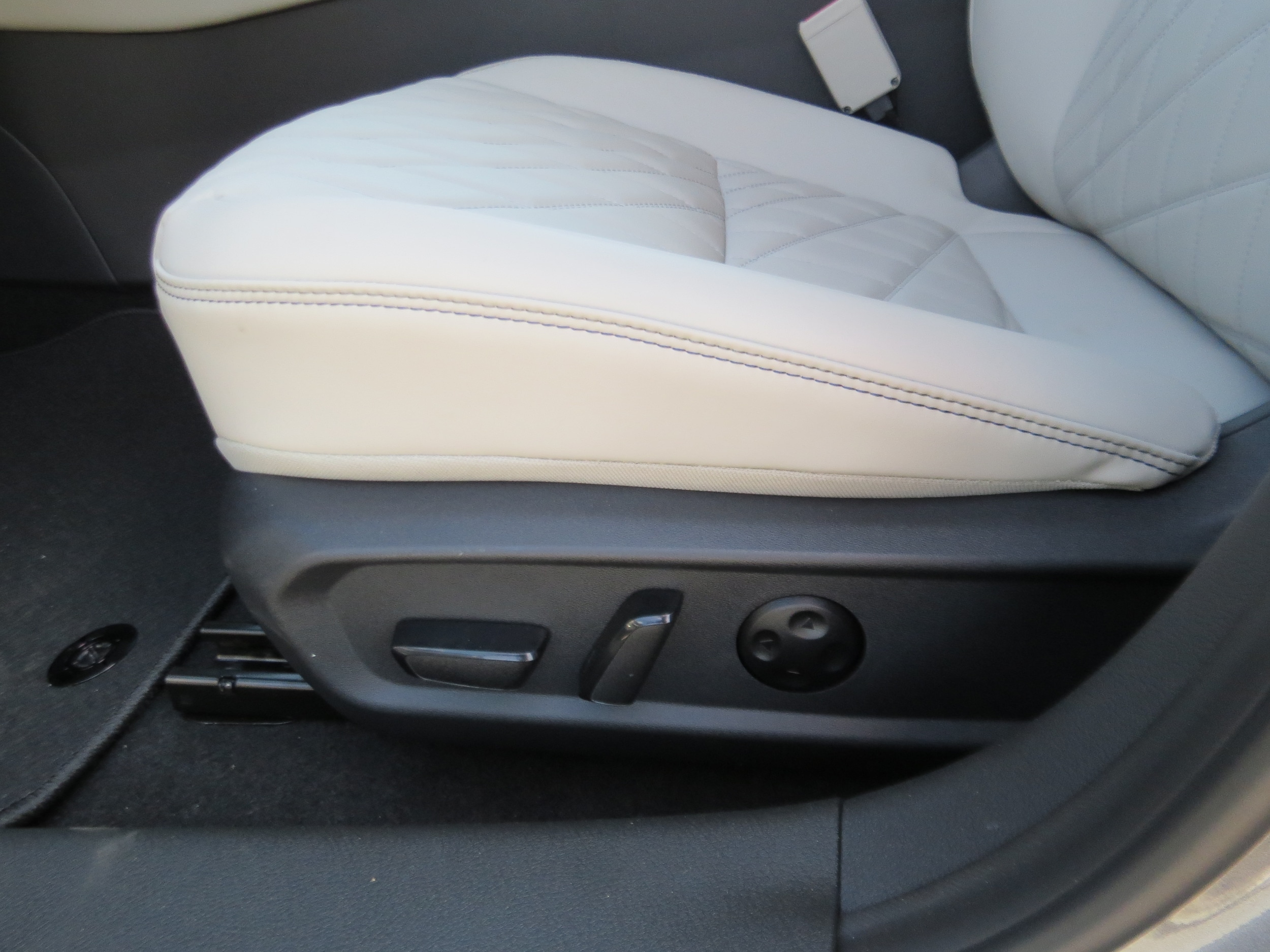 2026 Nissan Sentra SL Gun at Burns Honda