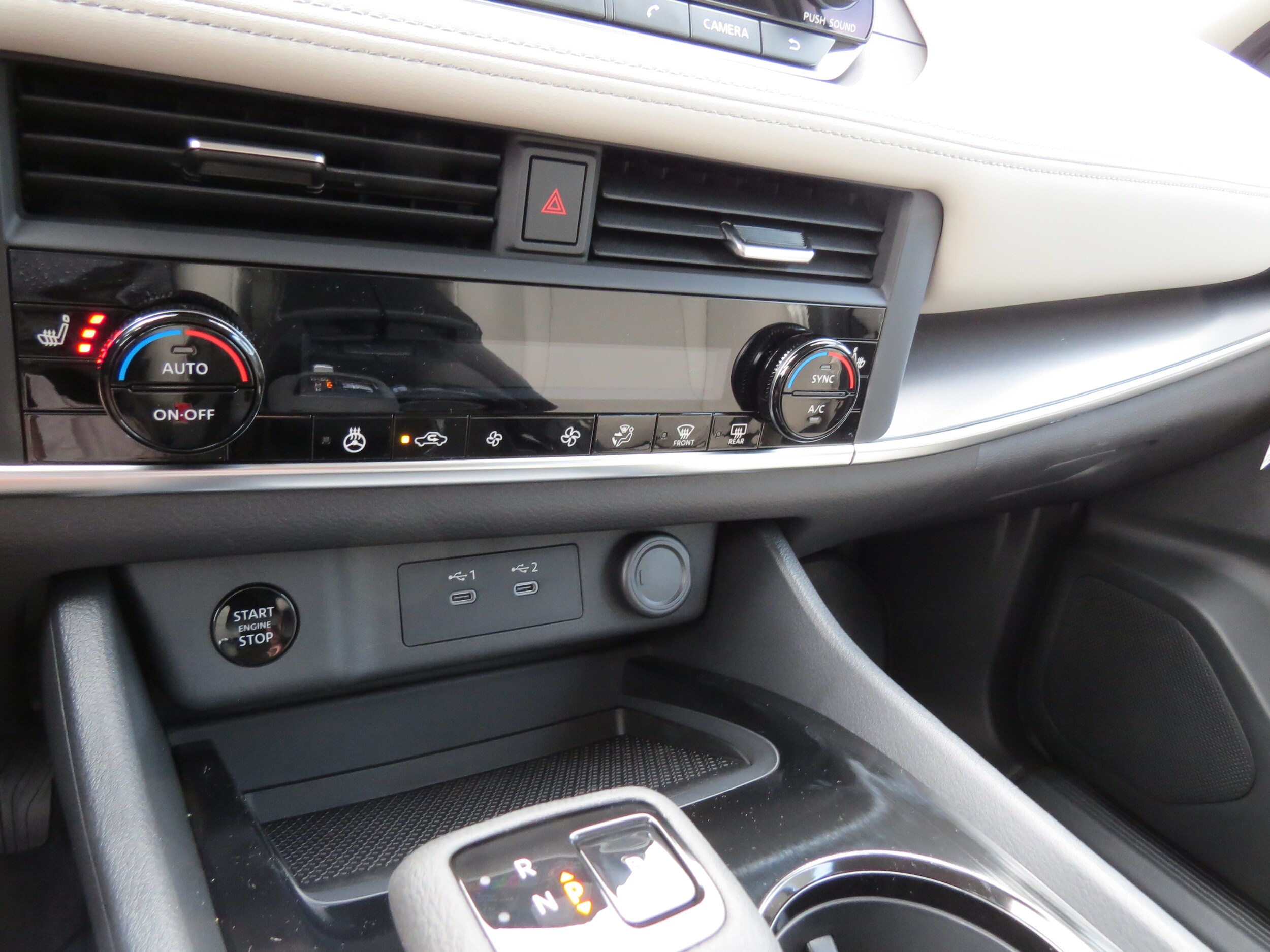 2026 Nissan Rogue SV Everest White Pearl Tricoat at Griffin Nissan