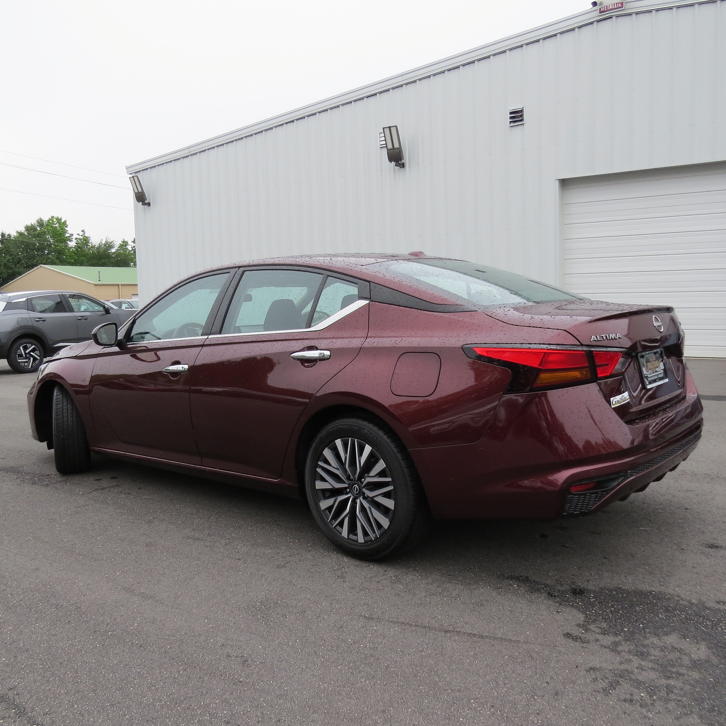 2023 Nissan Altima 2.5 SV photo 3