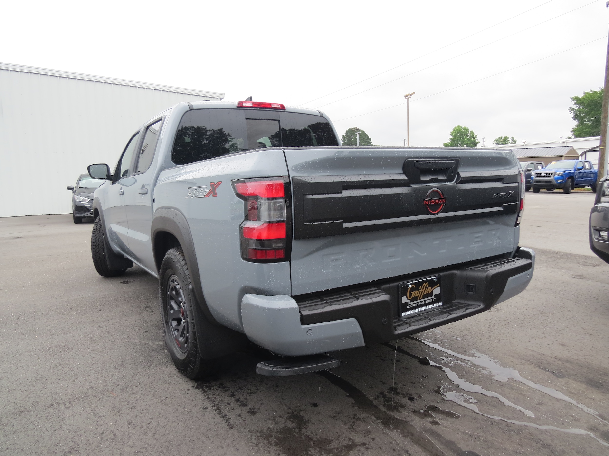 2025 Nissan Frontier PRO-X - 3