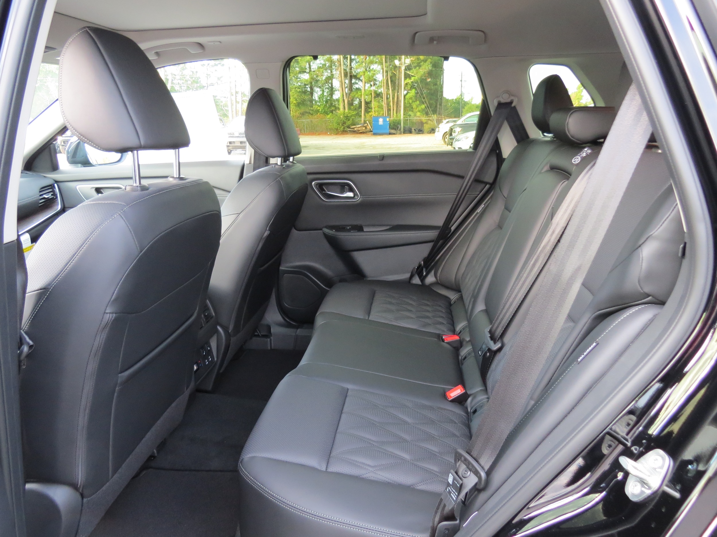 2026 Nissan Rogue Platinum Super Black at Griffin Nissan