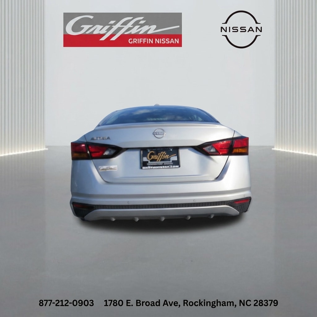 Used 2025 Nissan Altima SV Car