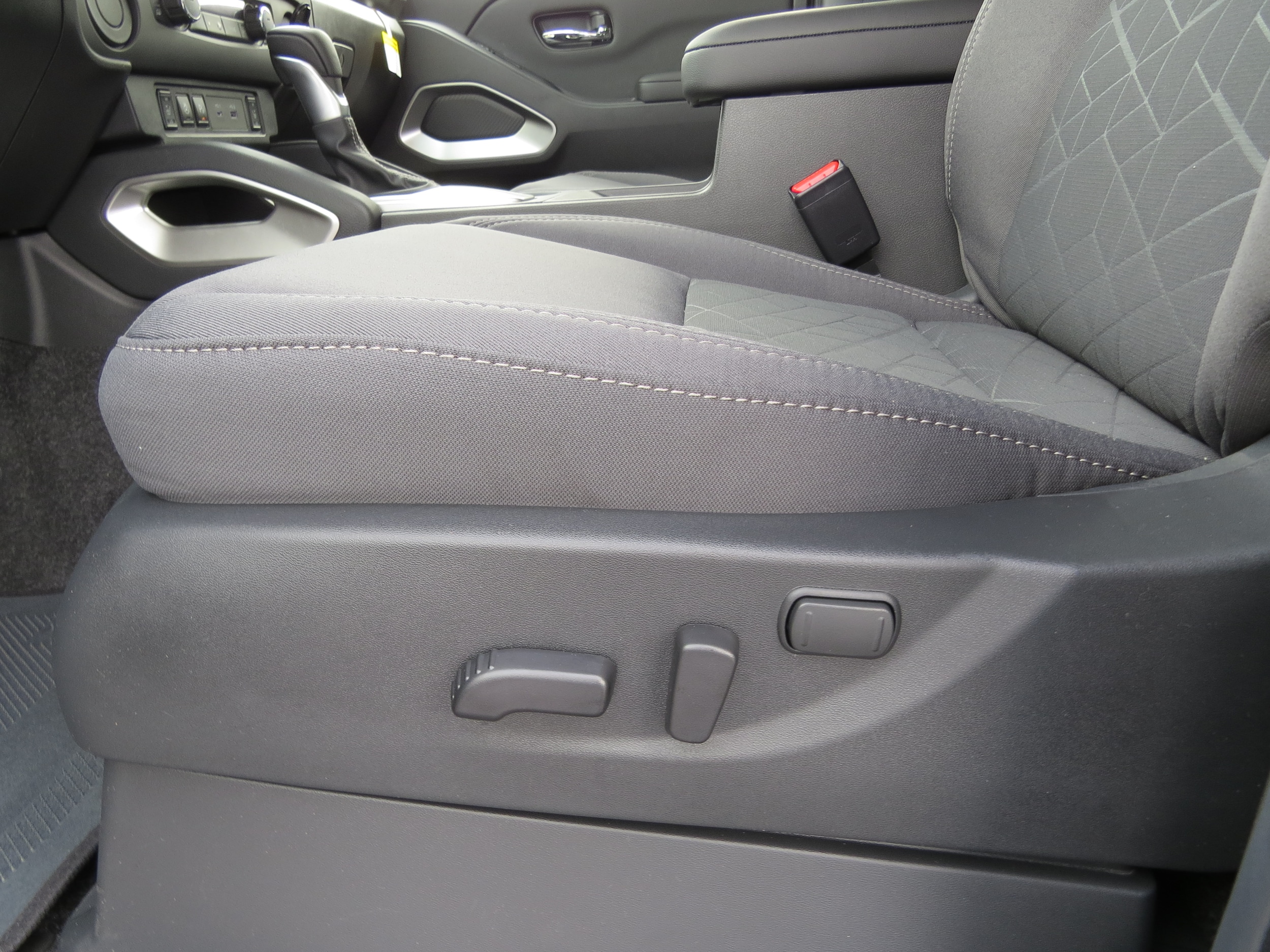 2025 Nissan Frontier SV Super Black at Griffin Nissan