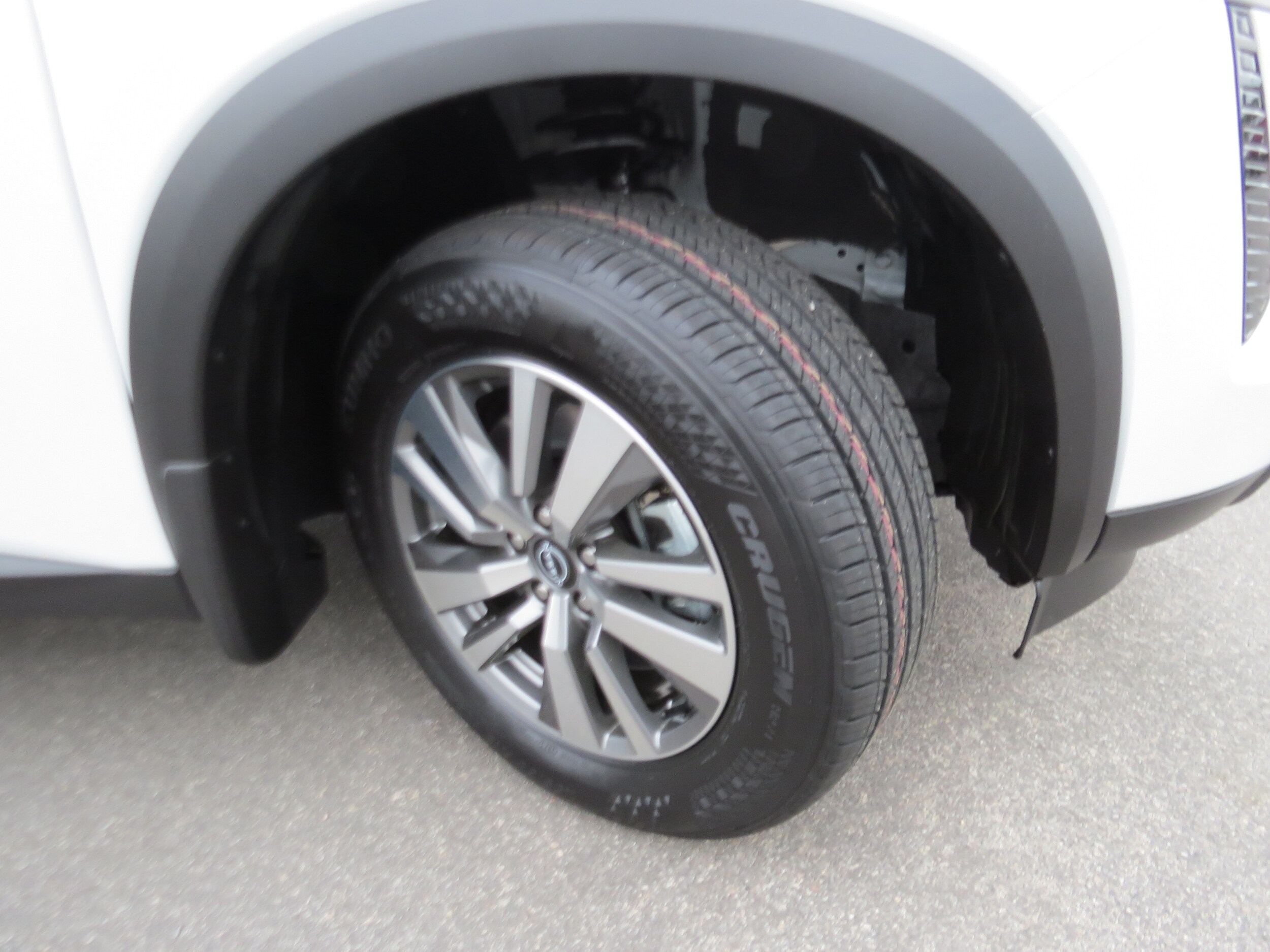 2026 Nissan Pathfinder SL Everest White Pearl Tricoat at Griffin Nissan