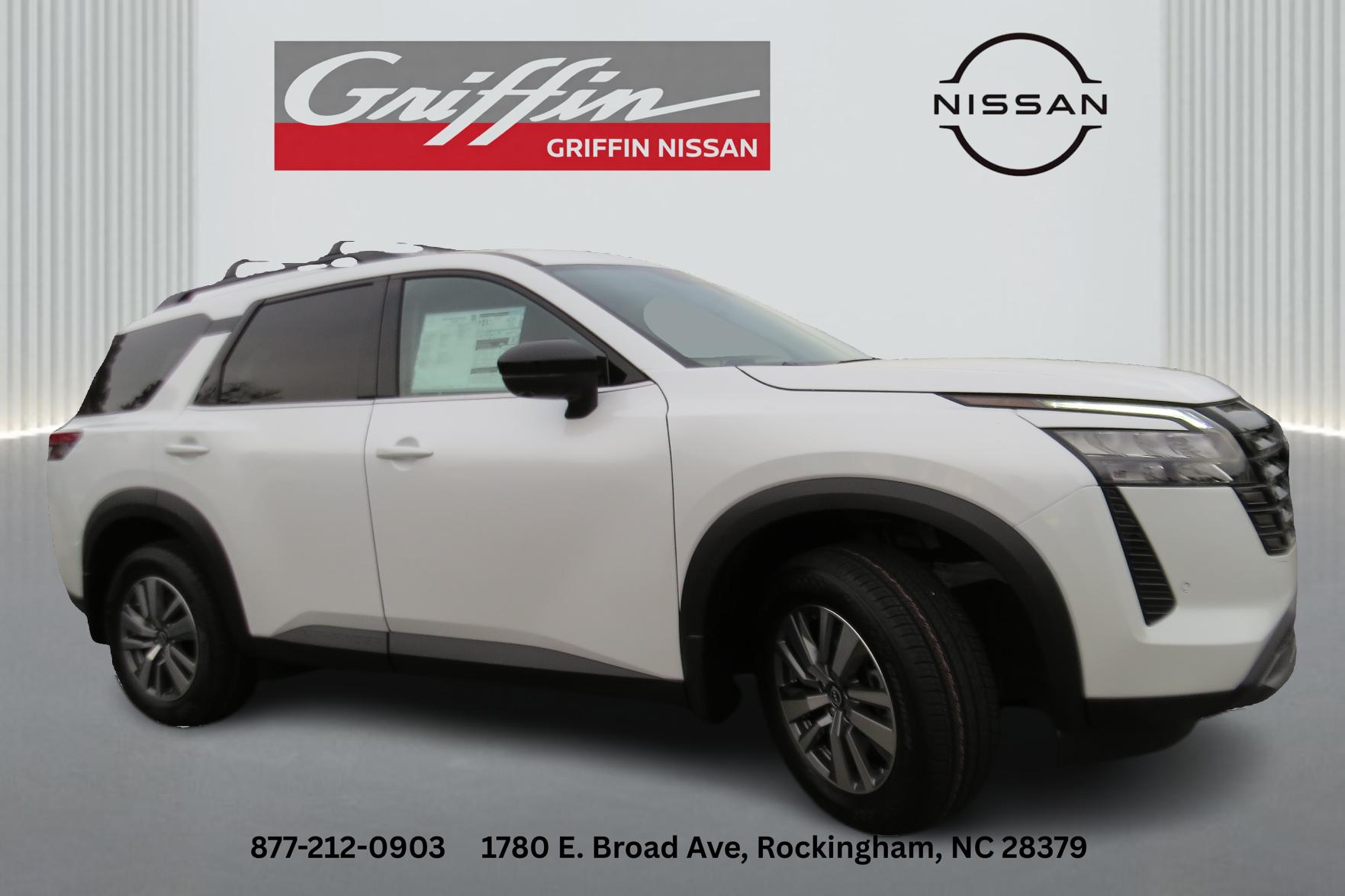 2026 Nissan Pathfinder SL Everest White Pearl Tricoat at Griffin Nissan