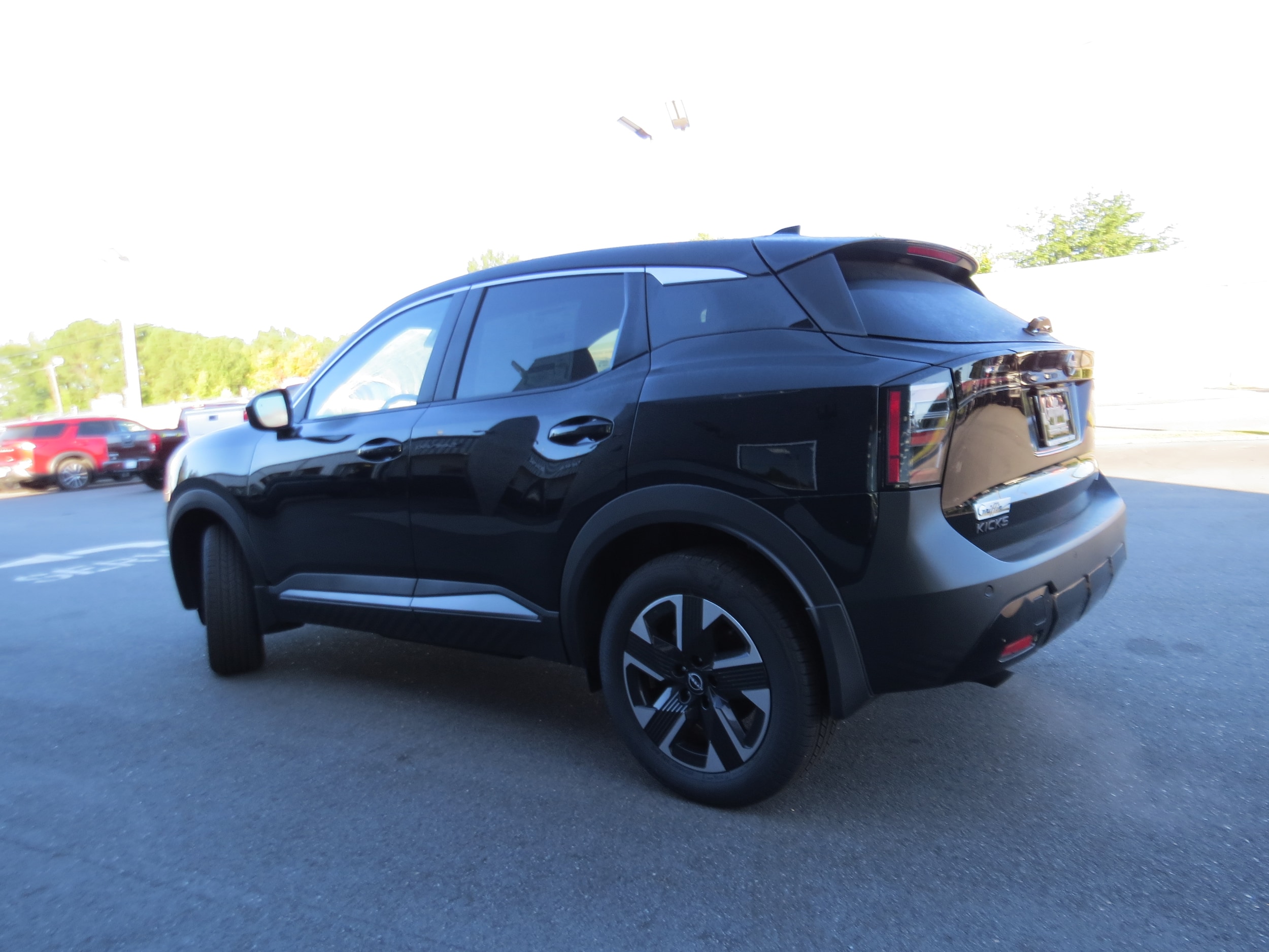 2025 Nissan Kicks SV - 3