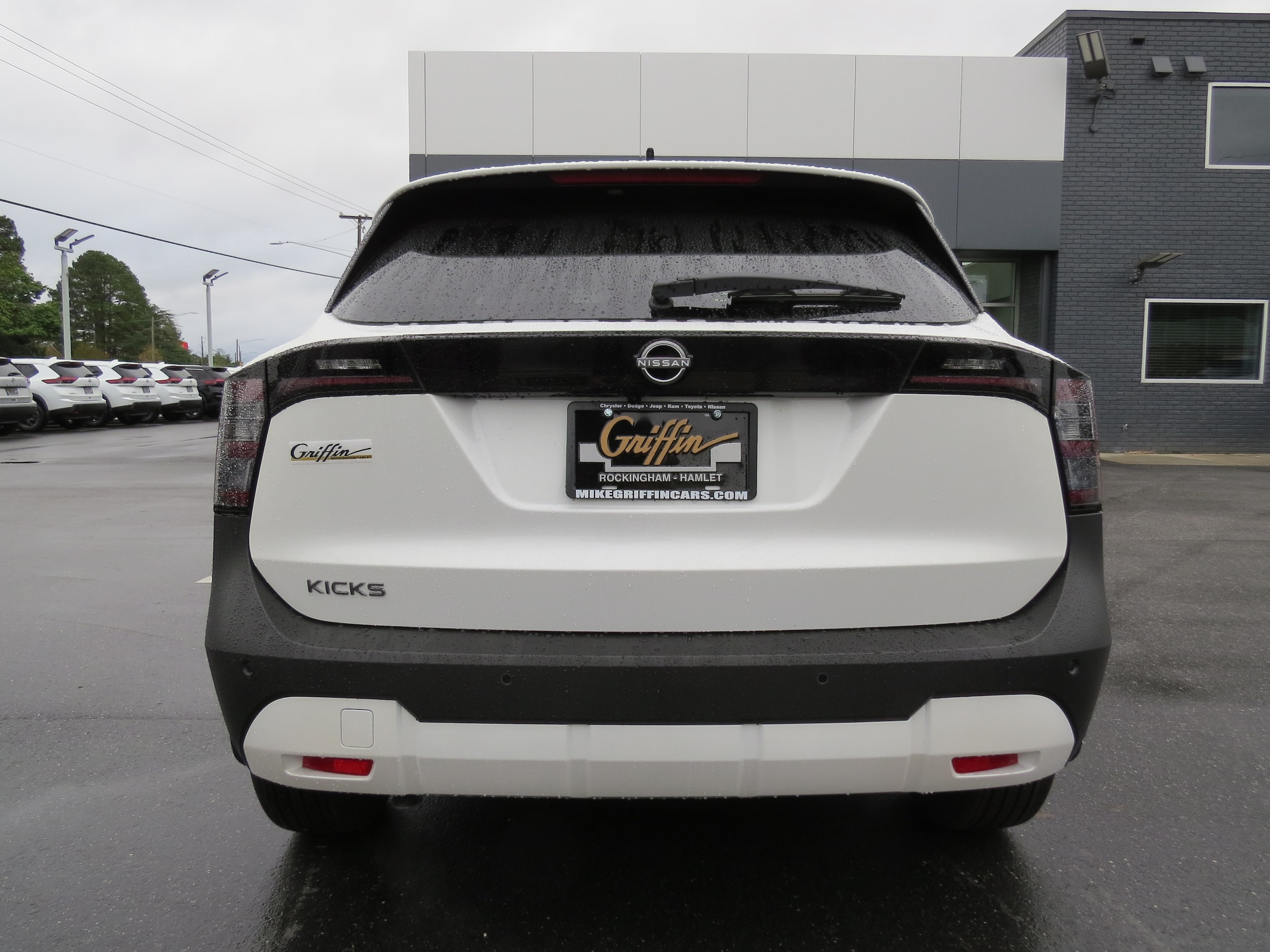 2026 Nissan Kicks SV Aspen White Tricoat at Griffin Nissan