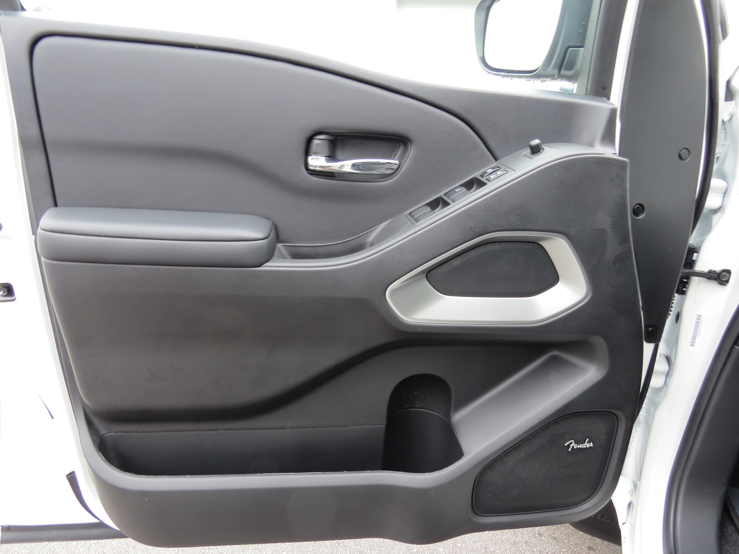 2025 Nissan Frontier SV Glacier White at Griffin Nissan