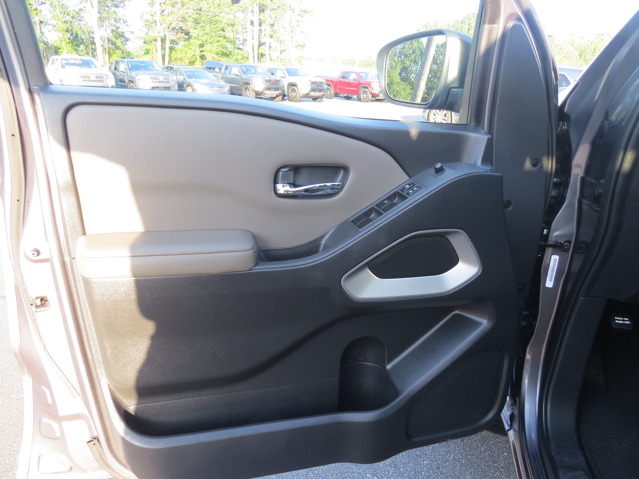 2023 Nissan Frontier SV Gun Metallic at Griffin Nissan