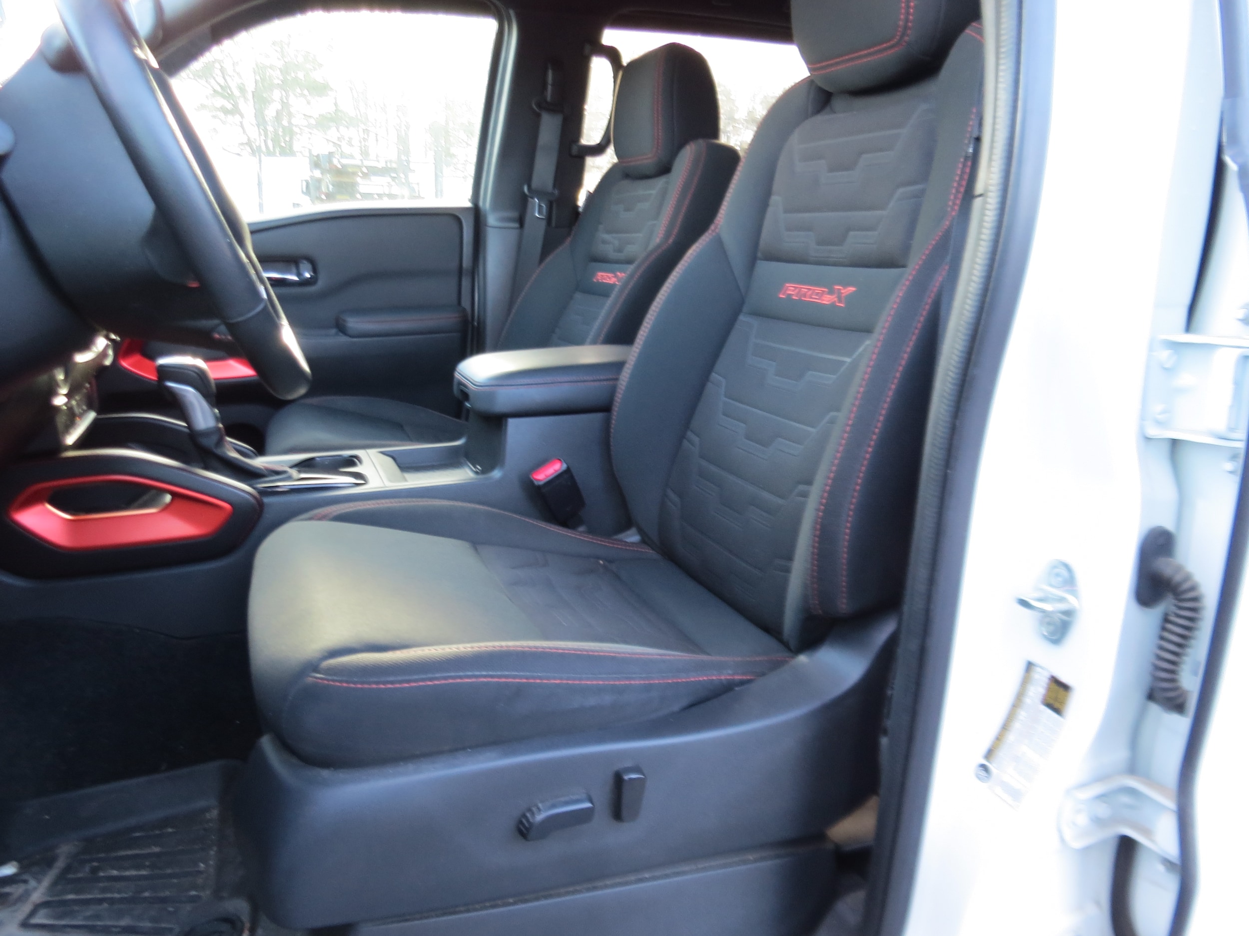 2023 Nissan Frontier PRO-X Glacier White at Ravenel Ford