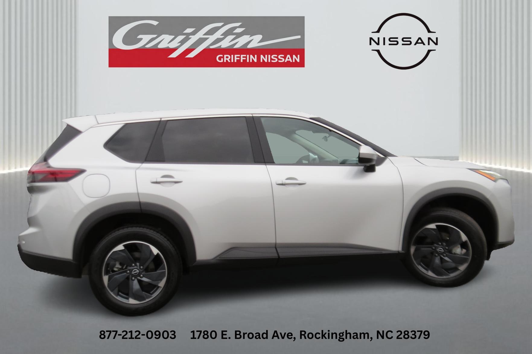 2024 Nissan Rogue SV - 5