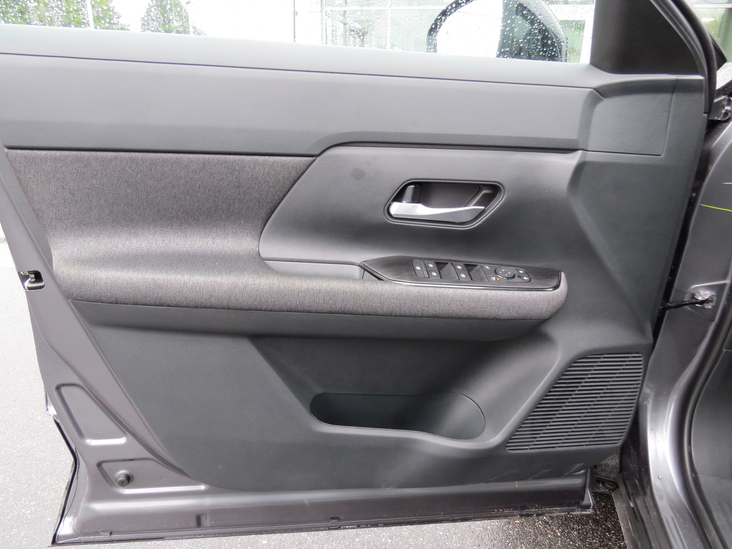 2026 Nissan Kicks SV Gun at Griffin Nissan