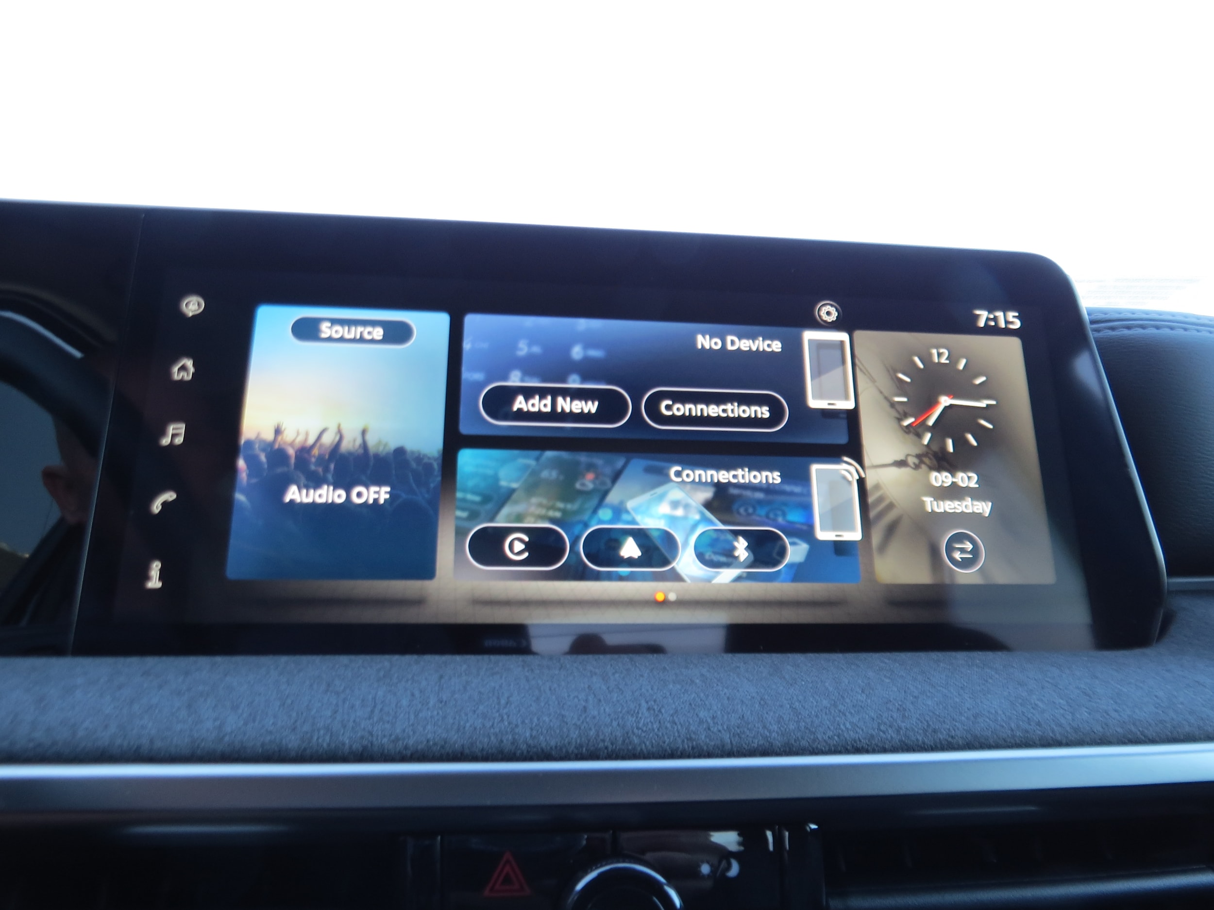 2025 Nissan Kicks SV Super Black at Griffin Nissan