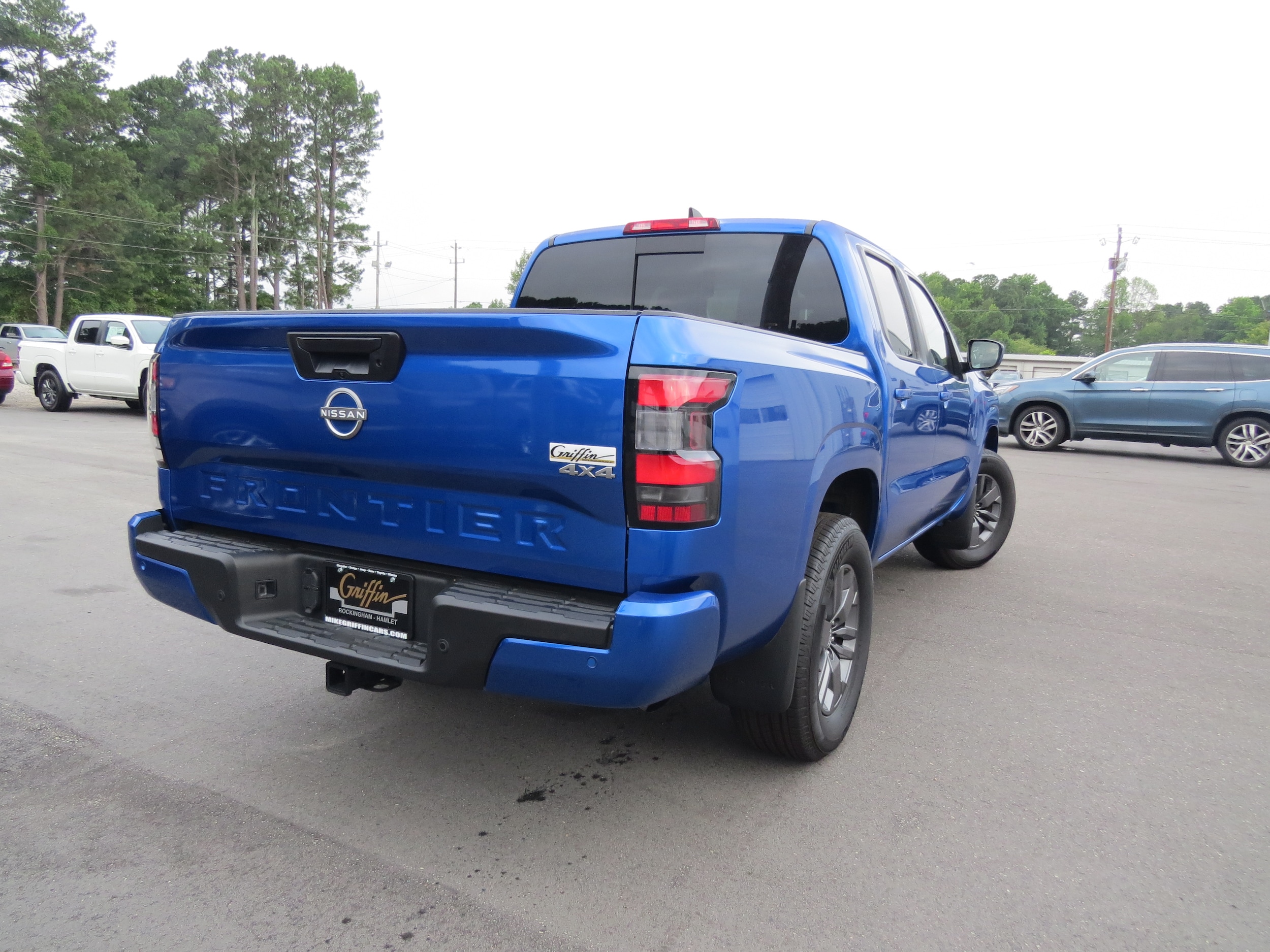 2025 Nissan Frontier SV - 5