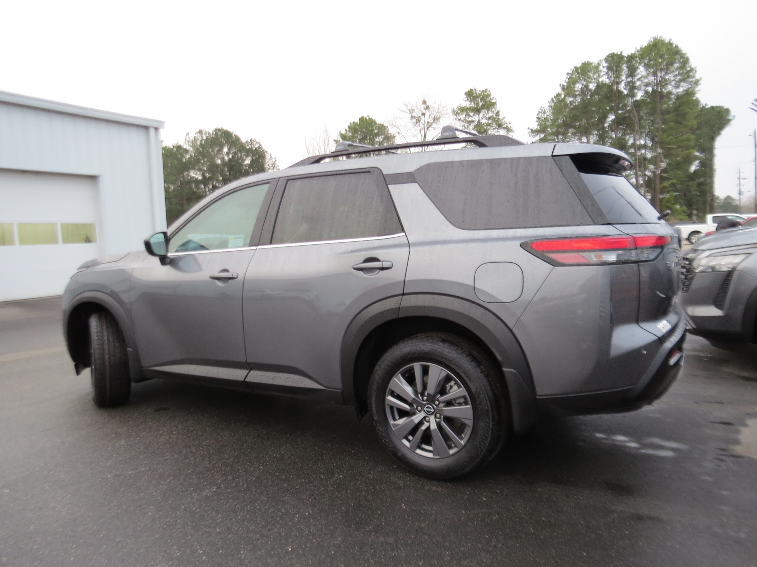 2026 Nissan Pathfinder SV - 3