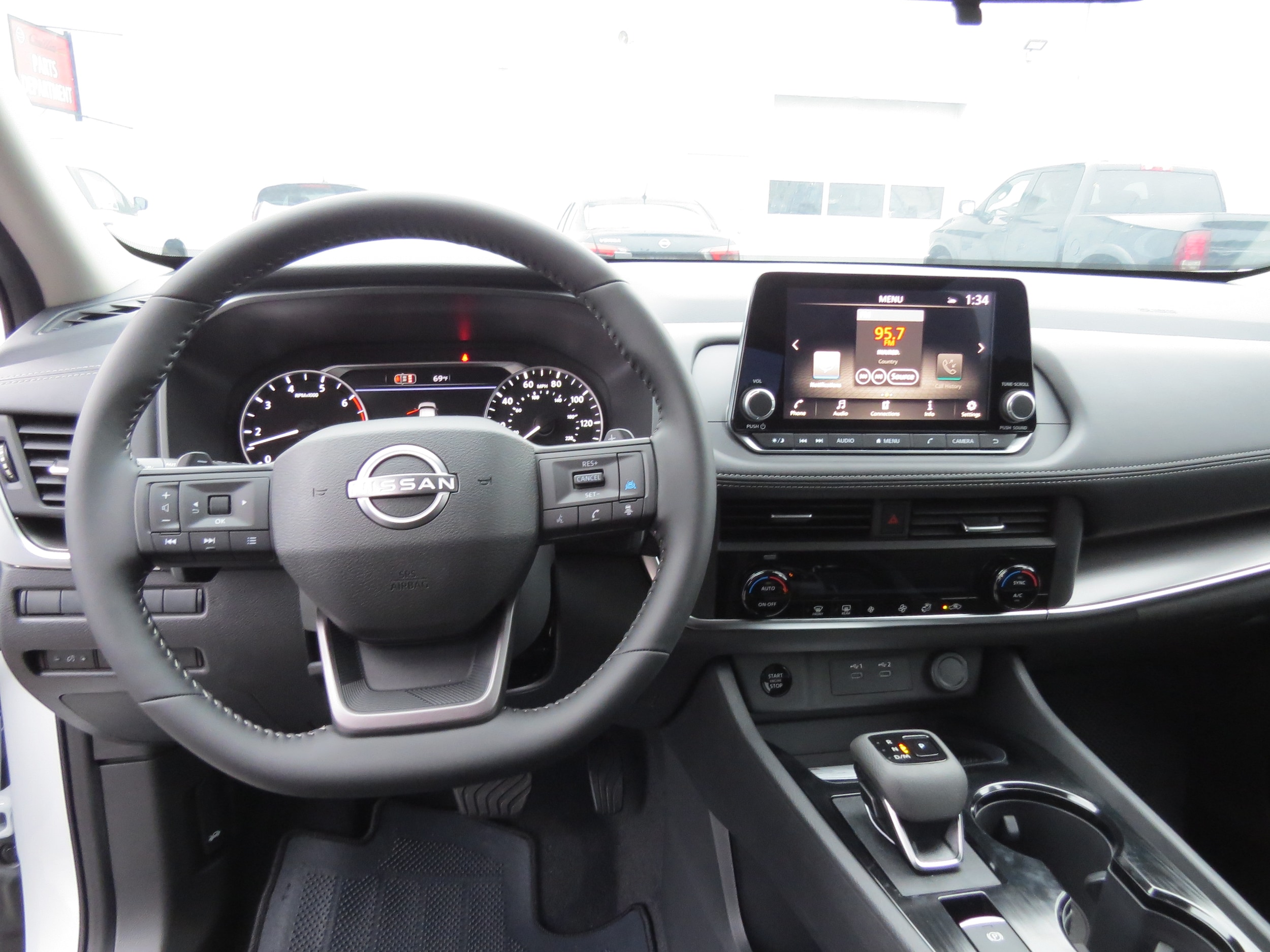 2026 Nissan Rogue SV Everest White Pearl Tricoat at Griffin Nissan