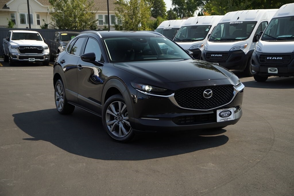 Used 2023 Mazda CX-30 Select with VIN 3MVDMBBM1PM531571 for sale in Milwaukee, WI