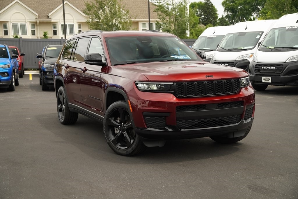 Certified 2023 Jeep Grand Cherokee L Altitude with VIN 1C4RJKAGXP8719621 for sale in Milwaukee, WI