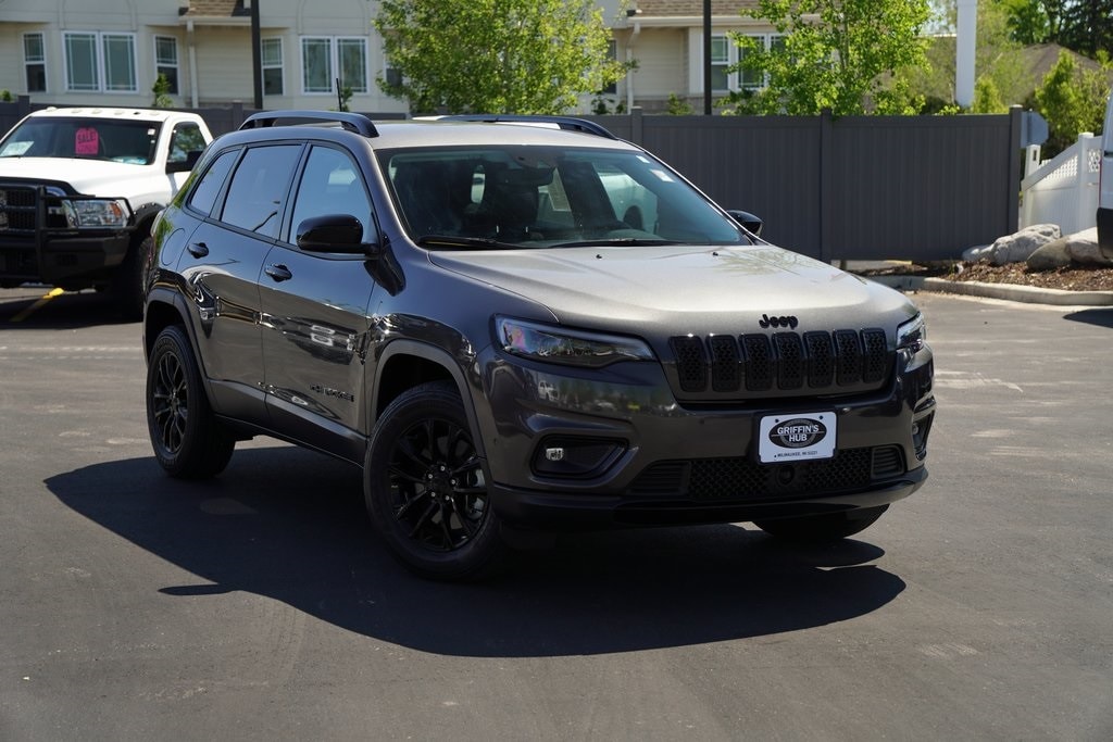 Certified 2023 Jeep Cherokee Altitude Lux with VIN 1C4PJMMB0PD109611 for sale in Milwaukee, WI