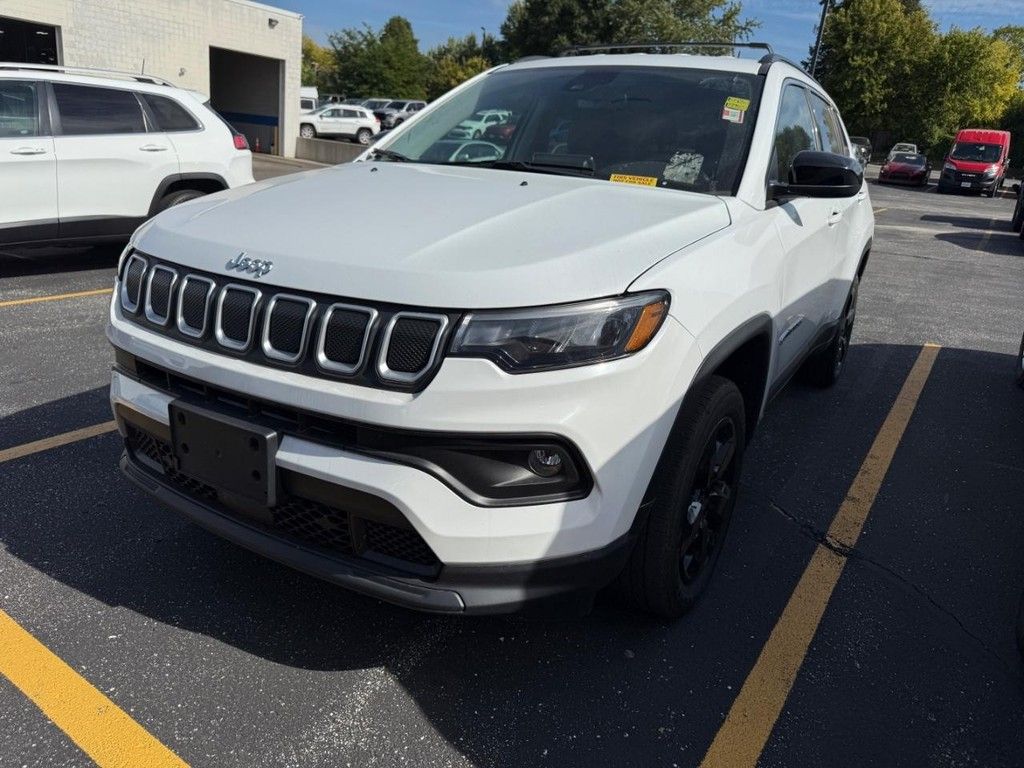 2022 Jeep Compass Latitude photo 4