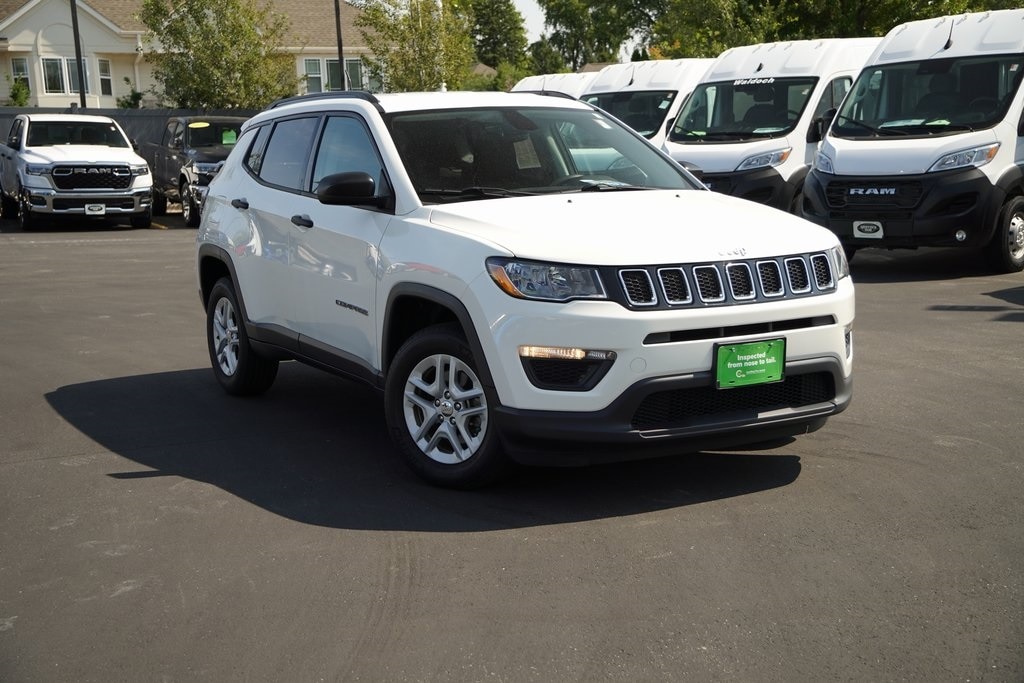 Certified 2018 Jeep Compass Sport with VIN 3C4NJCAB9JT250961 for sale in Milwaukee, WI