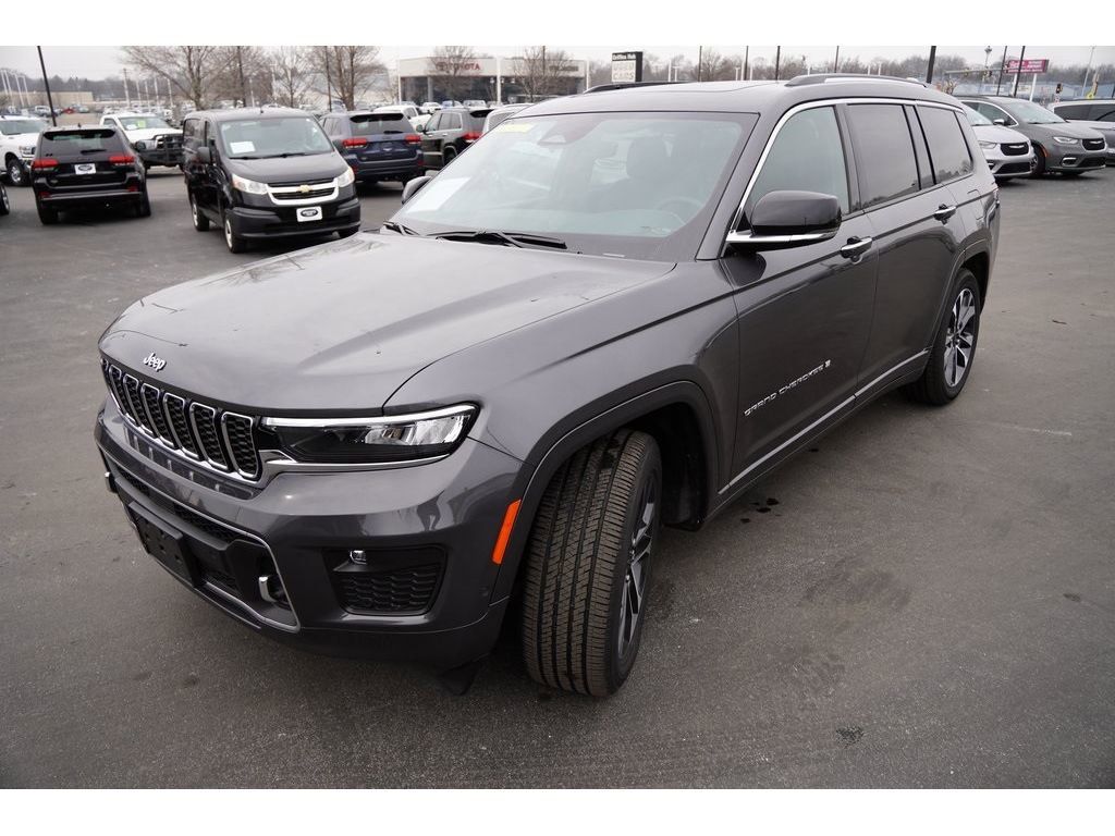 Used 2023 Jeep Grand Cherokee L Overland with VIN 1C4RJKDG3P8837568 for sale in Milwaukee, WI