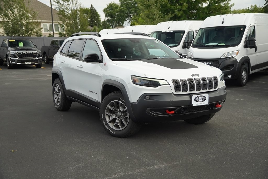 Used 2022 Jeep Cherokee Trailhawk with VIN 1C4PJMBX6ND532897 for sale in Milwaukee, WI