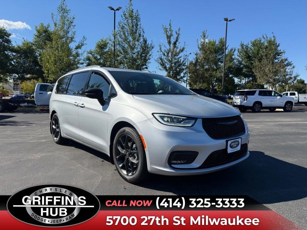 2026 Chrysler Pacifica Passenger Van  2026 Chrysler Pacifica Passenger Van