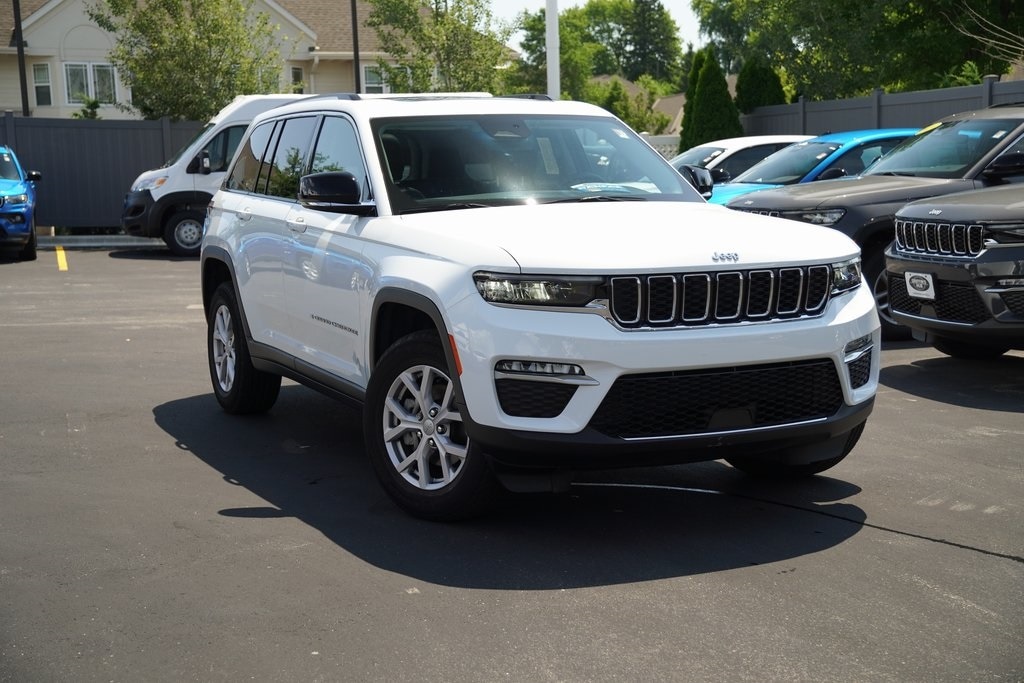 Certified 2022 Jeep Grand Cherokee Limited with VIN 1C4RJHBG4N8615110 for sale in Milwaukee, WI