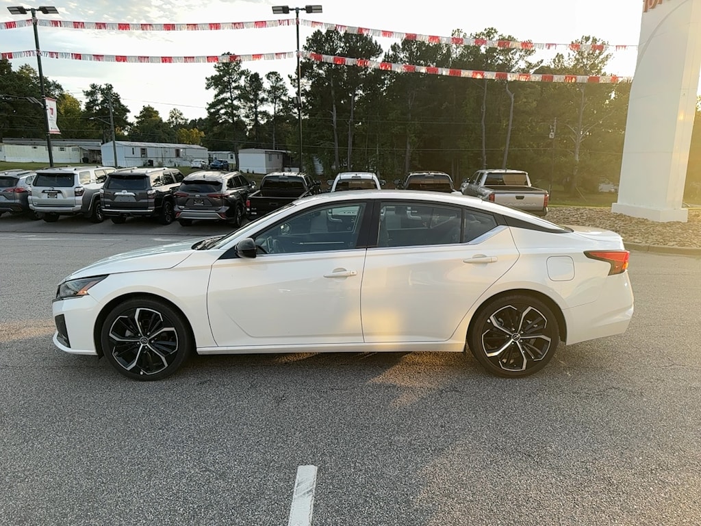Used 2024 Nissan Altima 2.5 SR Sedan
