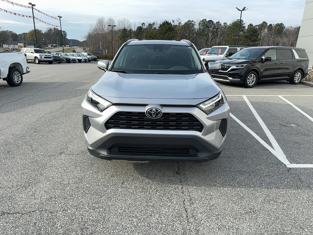 Used 2022 Toyota RAV4 XLE SUV