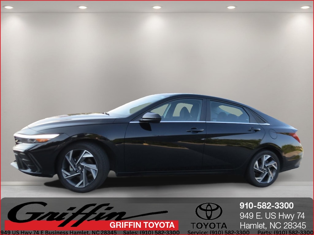 Used 2025 Hyundai Elantra SEL Convenience Sedan
