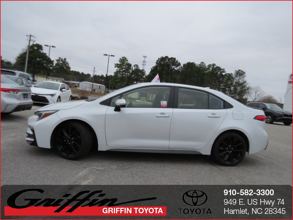 Used 2024 Toyota Corolla SE Sedan