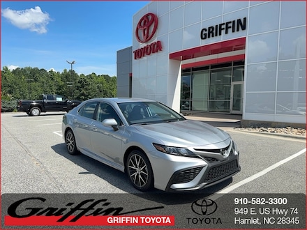 2023 Toyota Camry SE Sedan