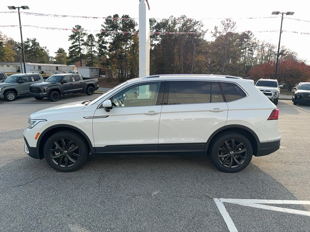 Used 2024 Volkswagen Tiguan 2.0T SE SUV