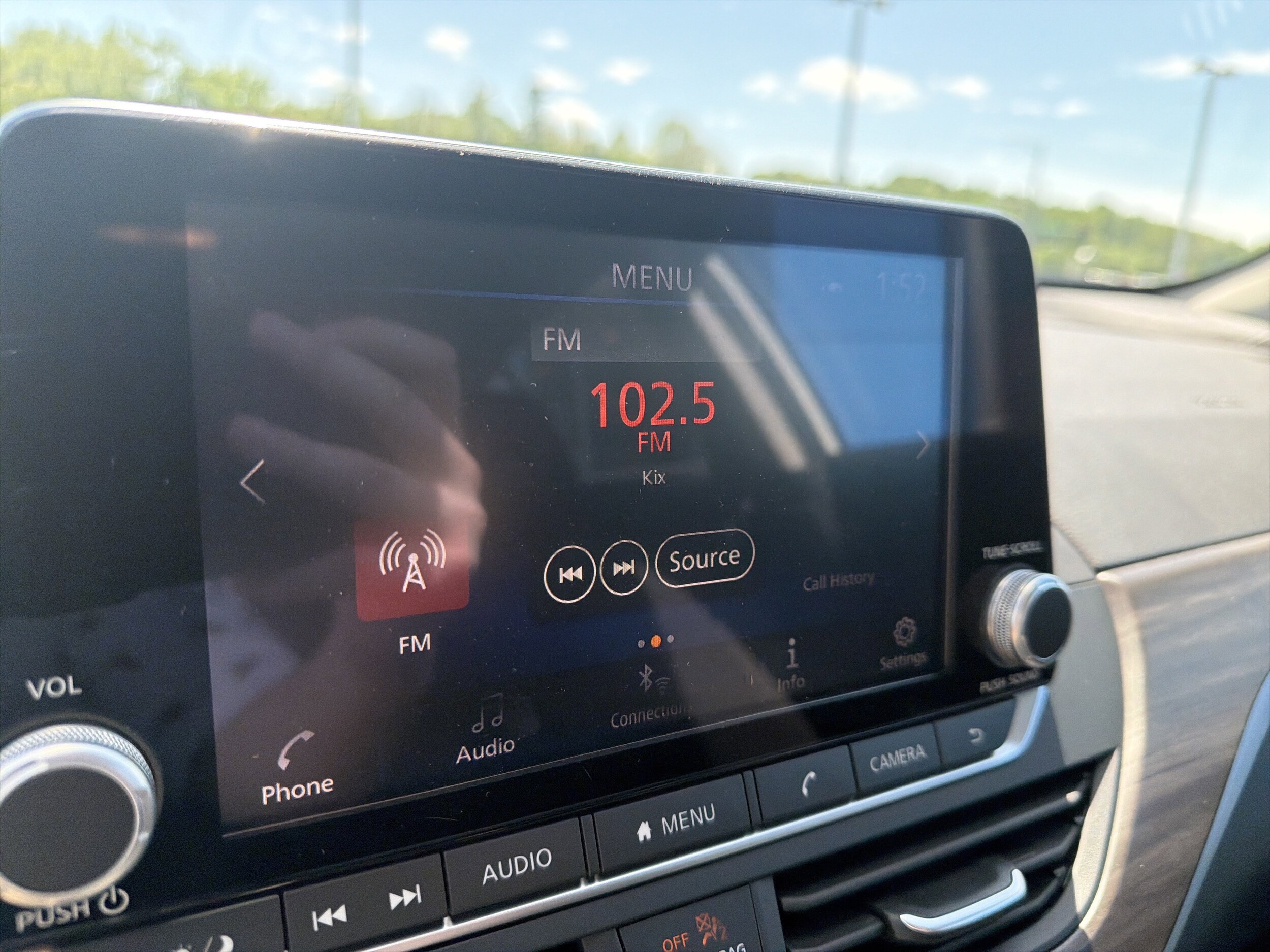 2025 Nissan Altima SV - Photo 12