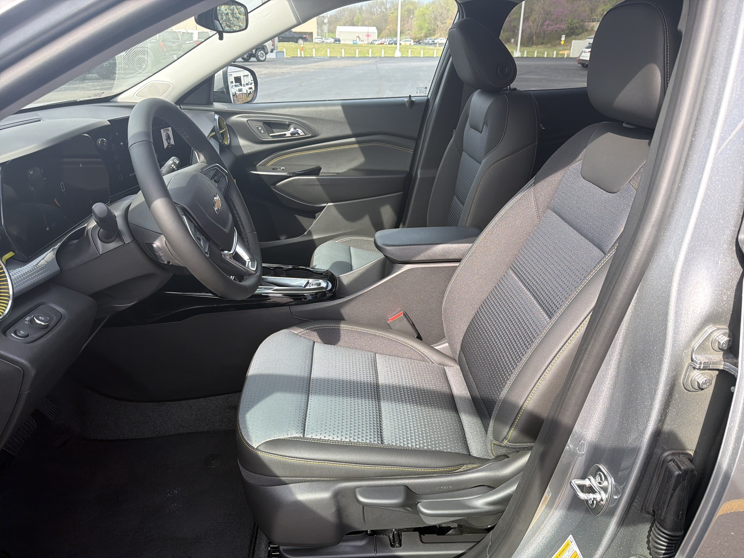 2026 Chevrolet Trax LT - Photo 12