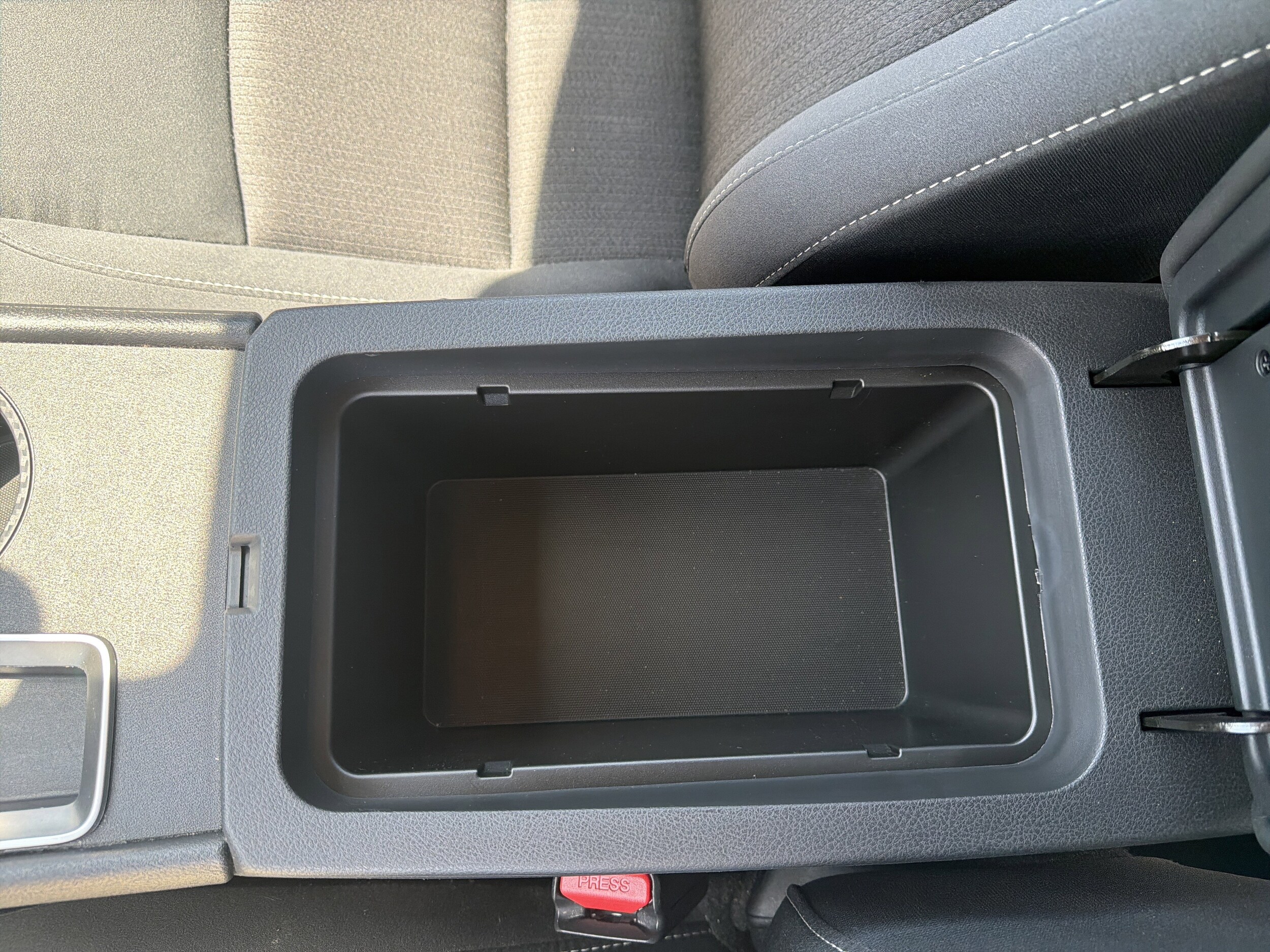 2025 Nissan Altima SV - Photo 17