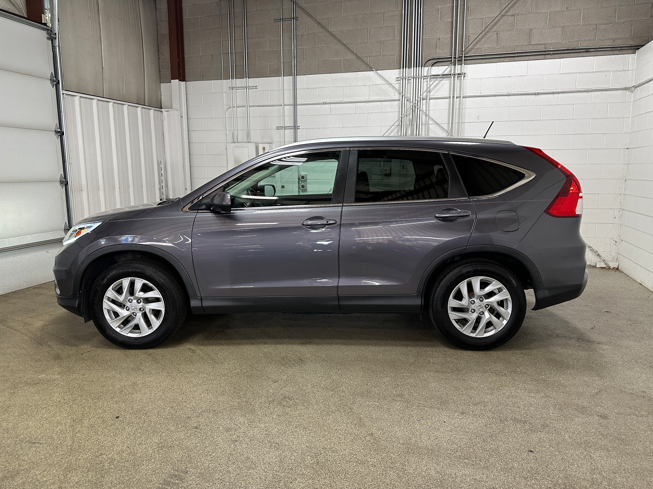 2016 Honda CR-V EX-L photo 2