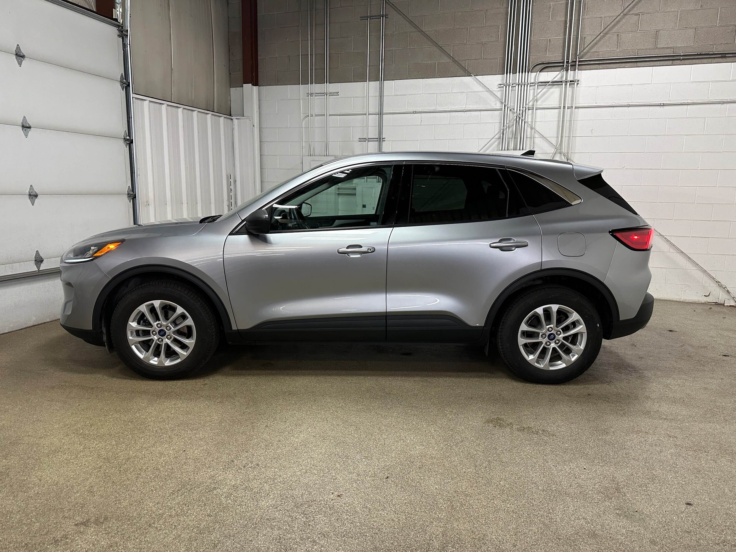 2022 Ford Escape SE photo 4