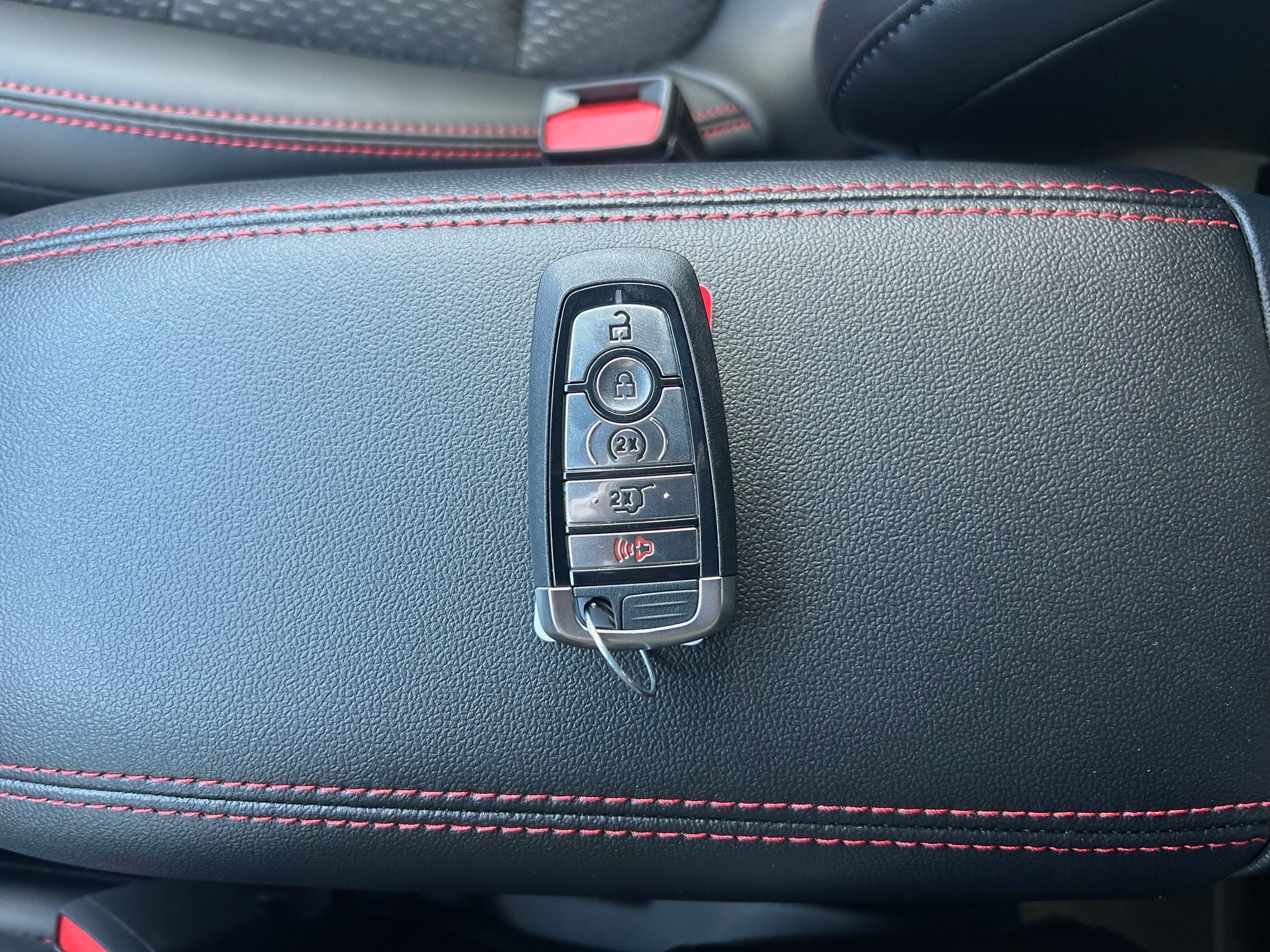 2026 Ford Escape ST-Line - Photo 22
